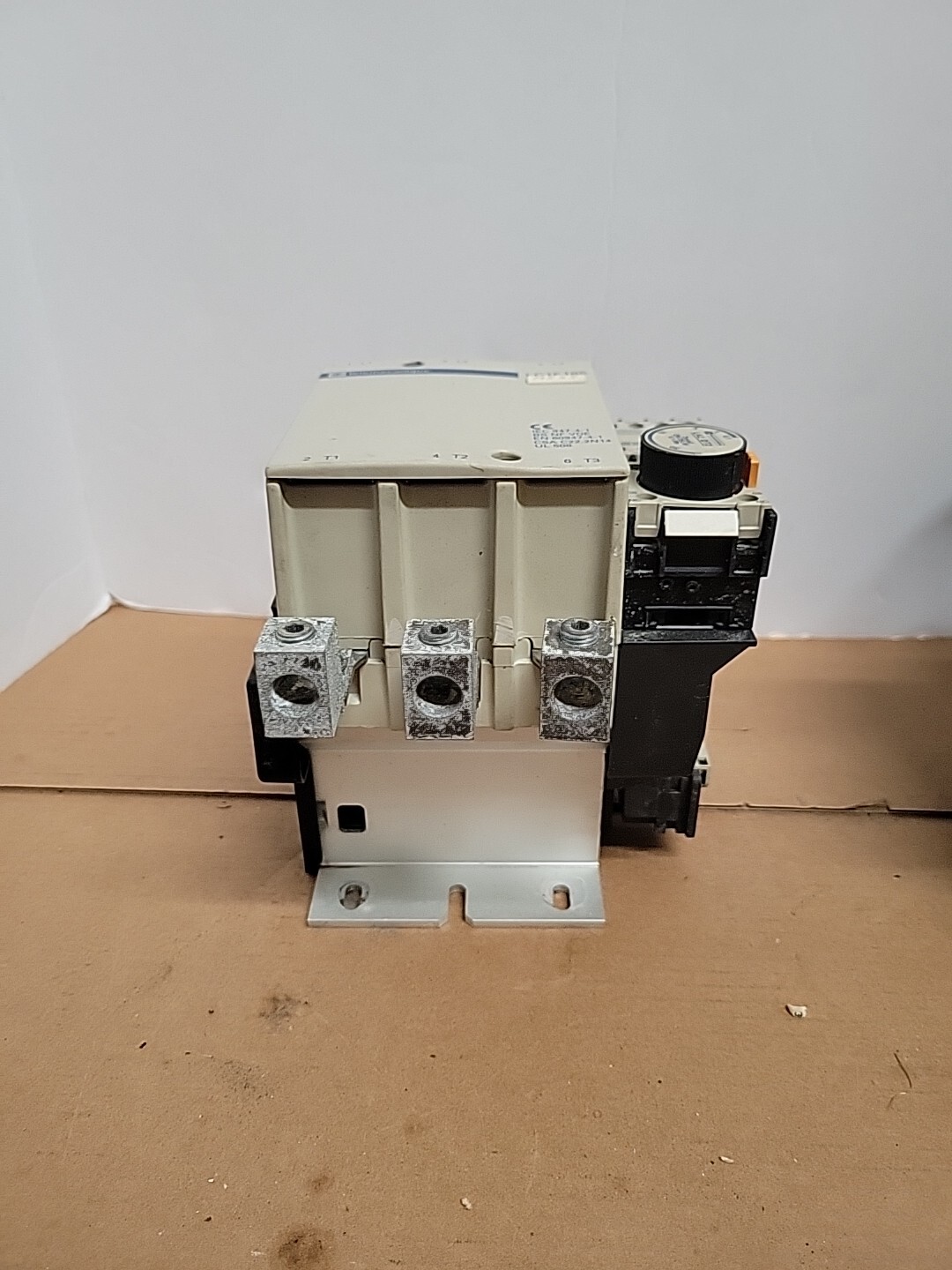 Schneider Electric Telemacanique 600VAC 200A Contactor Body LC1F185