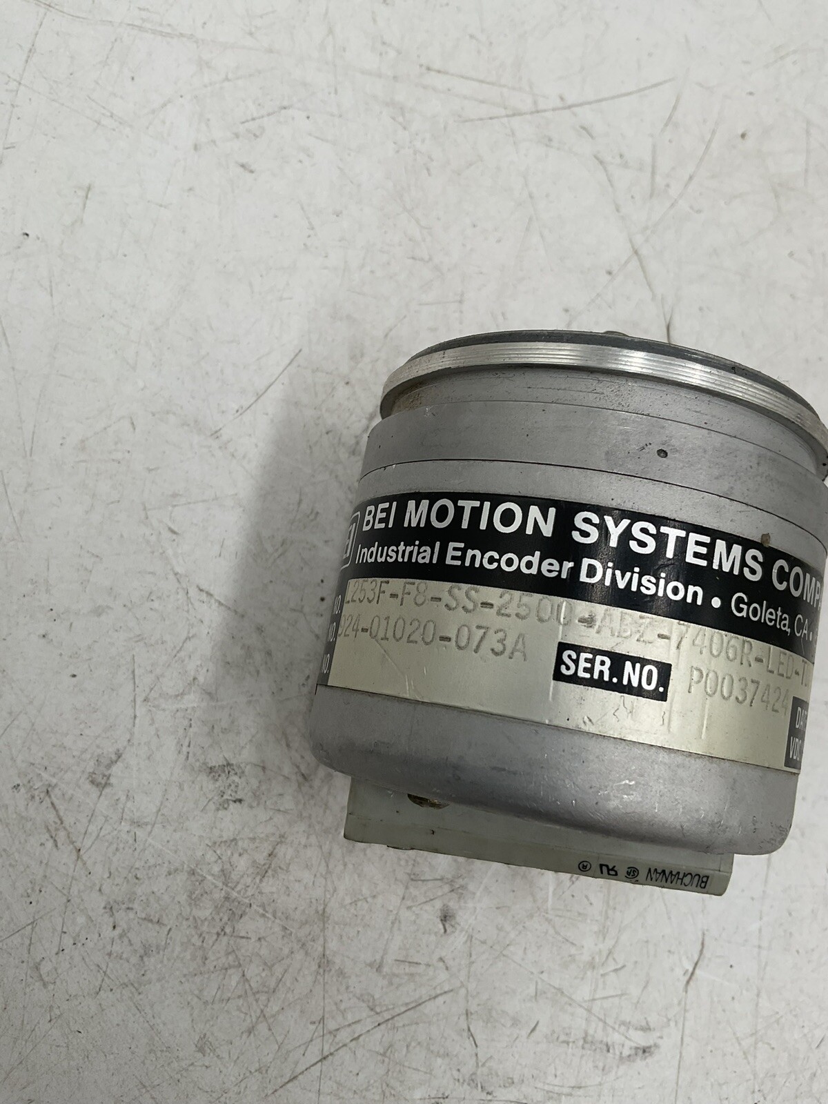 BEI 924-01020-073A Encoder L253F-F8-SS-400-AB-7406R-LED