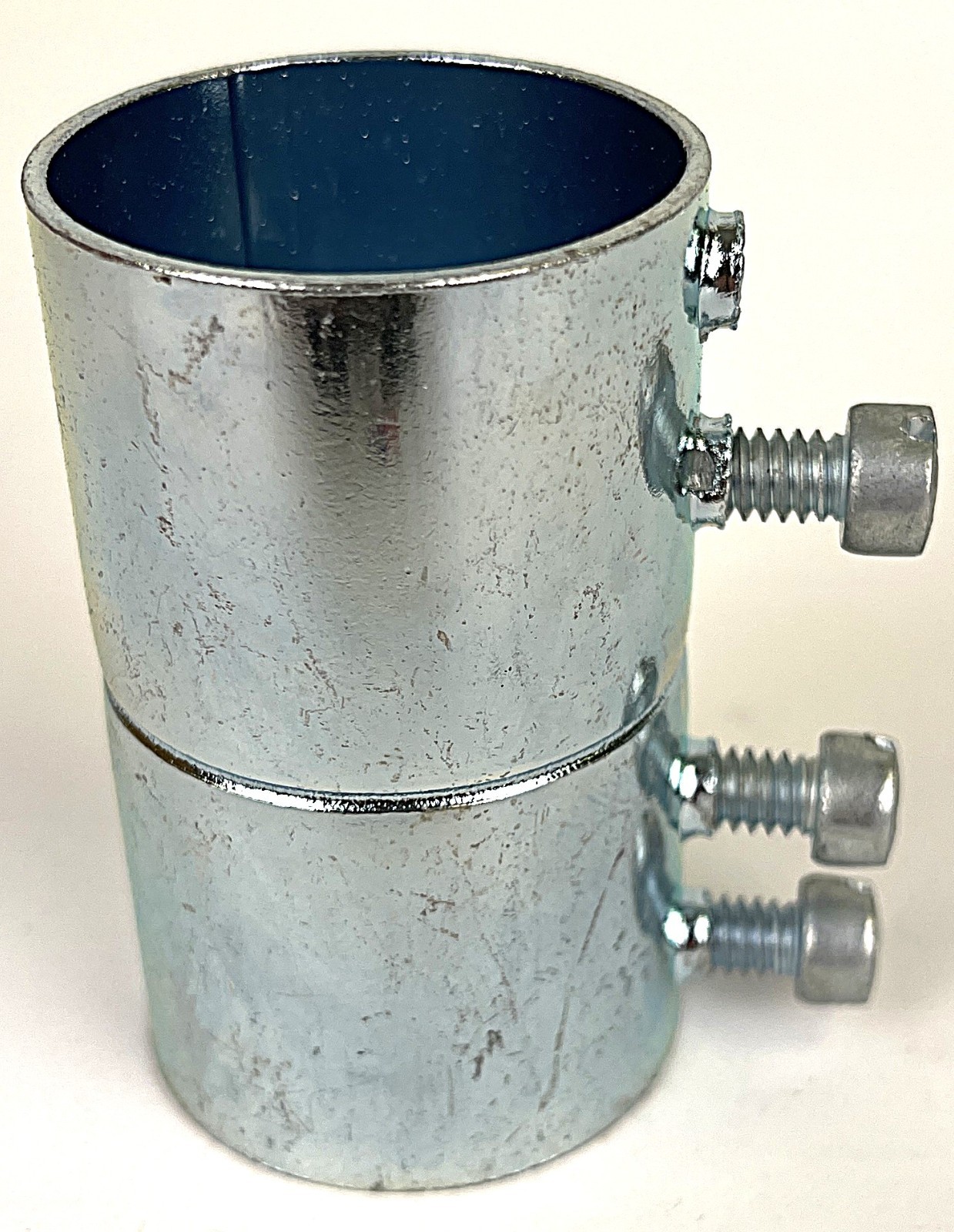 THOMAS & BETTS, MODEL TK124A, SIZE 1-1/4″, EMT SET SCREW TYPE COUPLING, SURPLUS