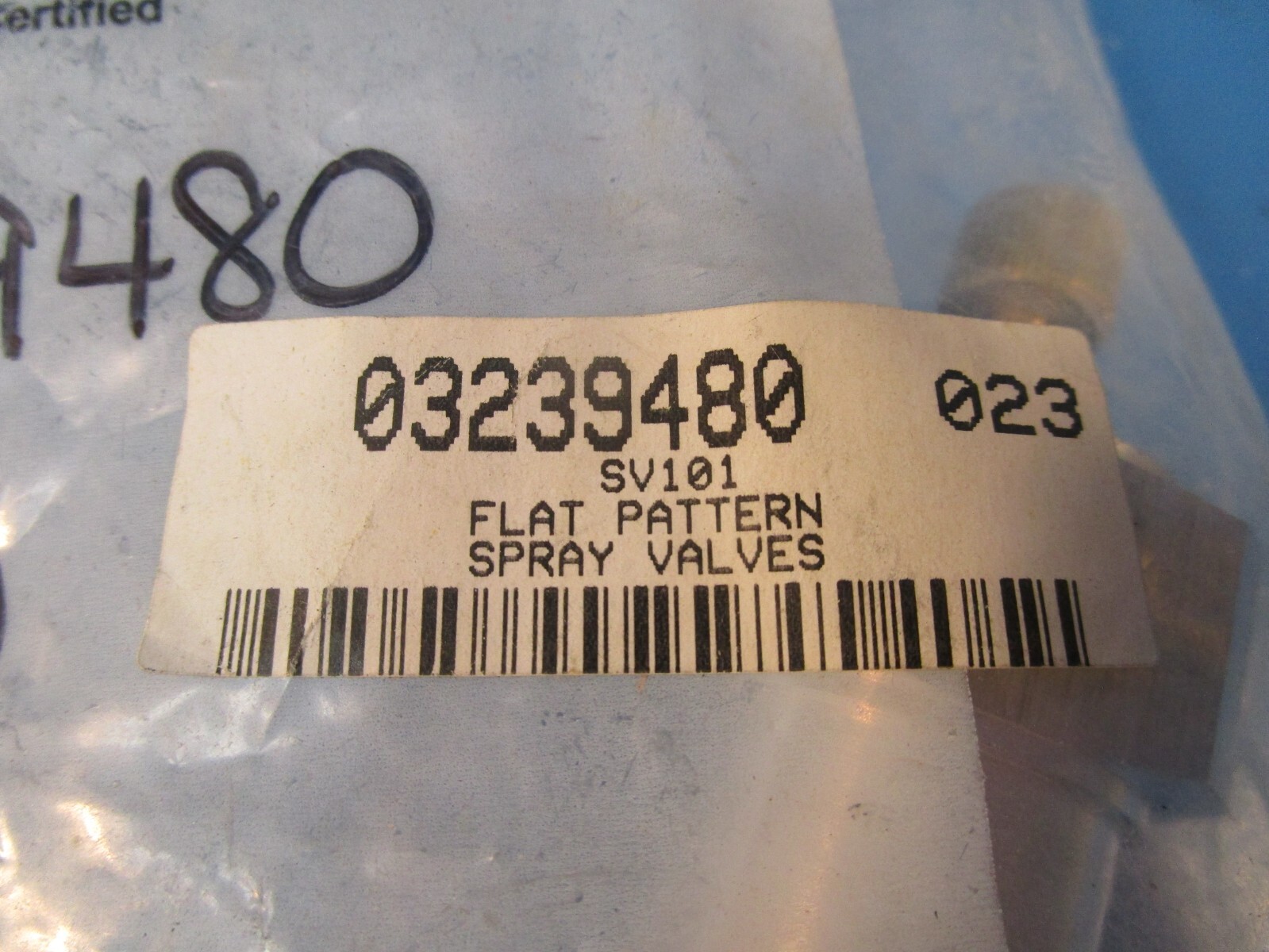 LDI SV101, Multi-Point Spray Valve, Air-Operated, Flat Pattern Flow, Aluminum
