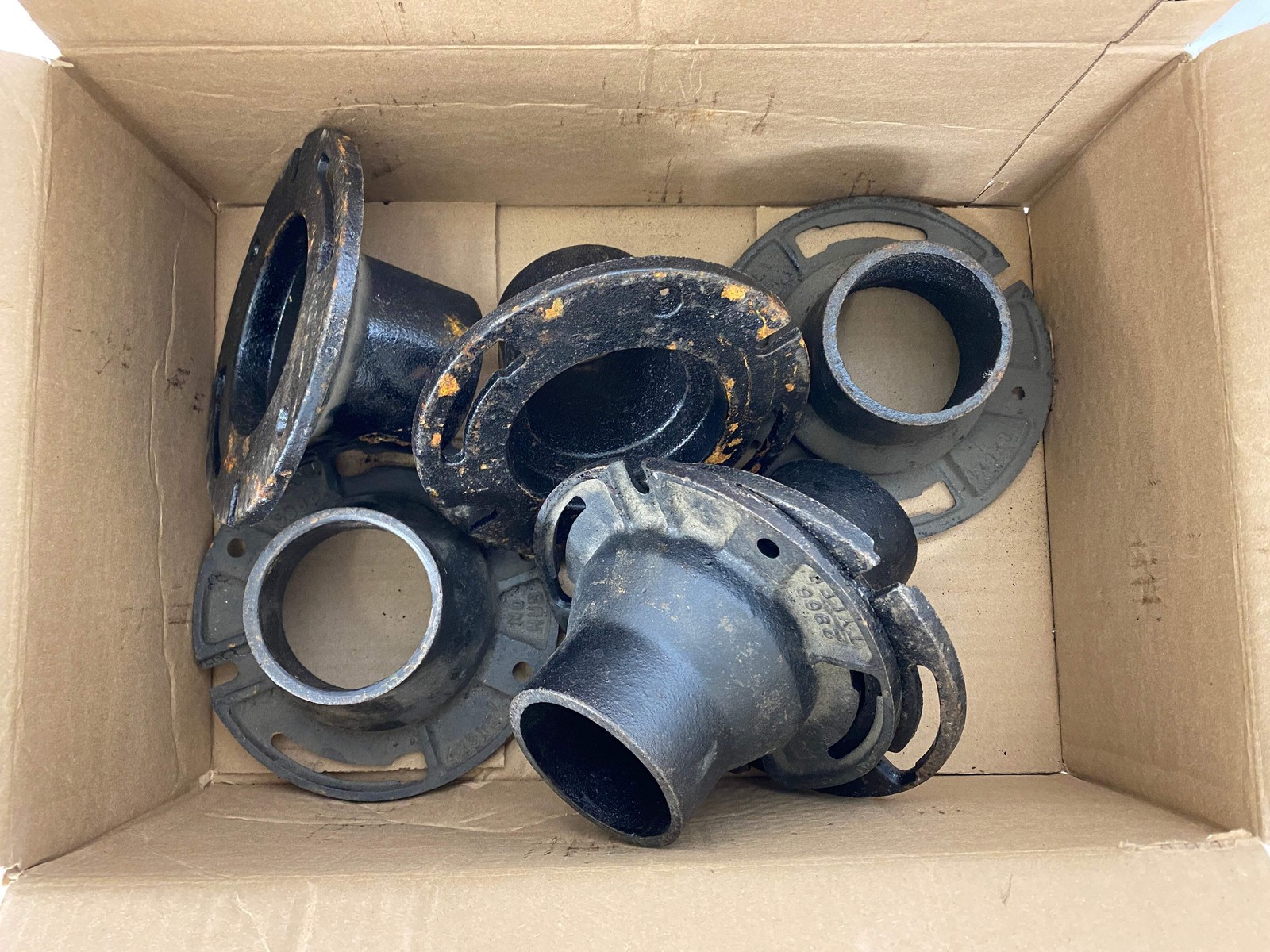 Flange Closet Cast Iron 4″x 3″ Pack of 6