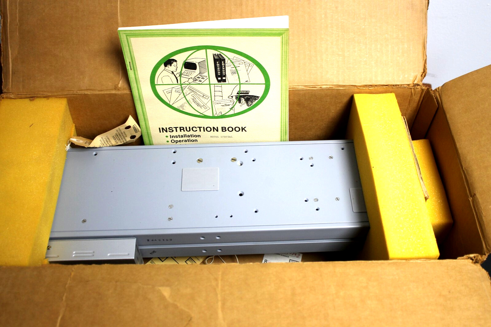 Foxboro Manual Station Spec 200 Mdl # 235SJ-V, NOS
