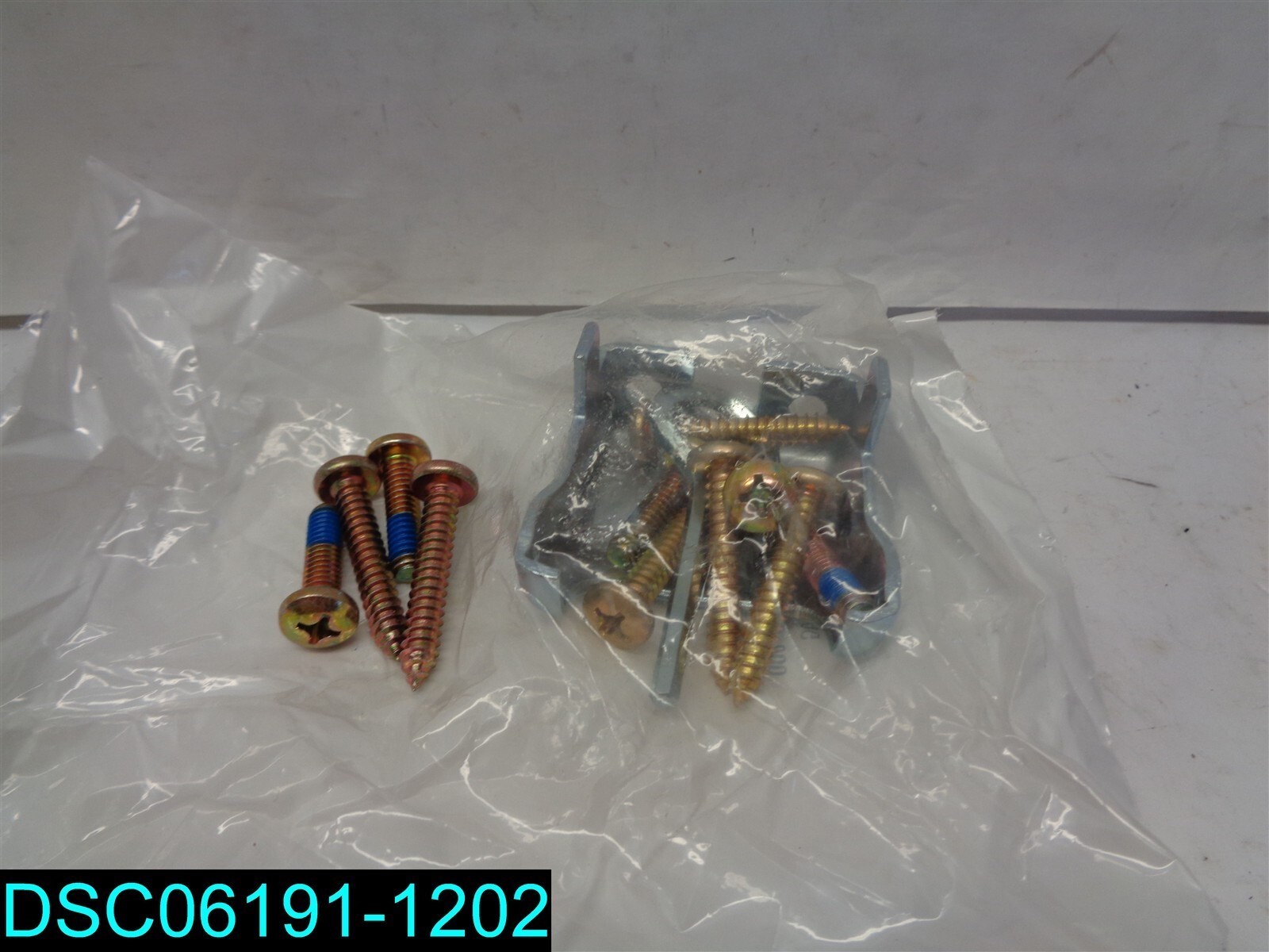 End Clamp MTG SCR 81-9500-1542-999
