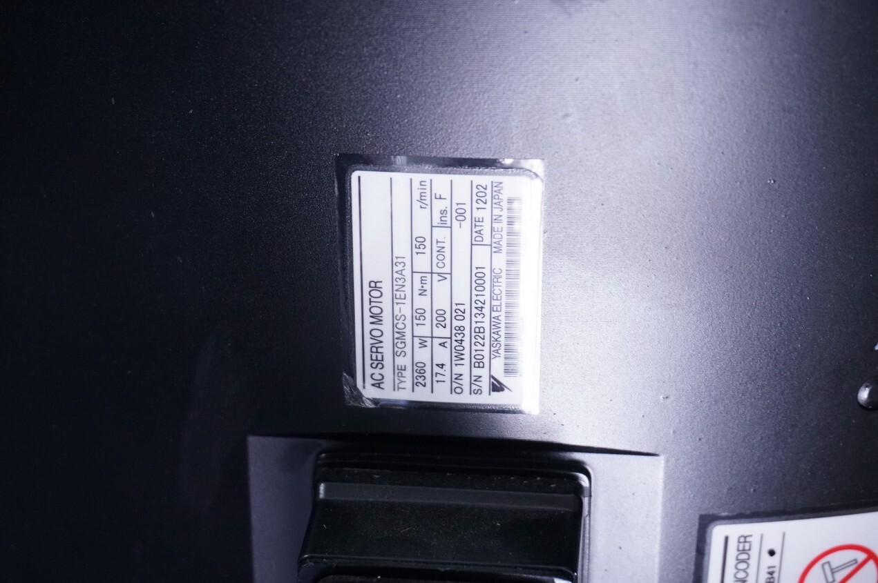 Yaskawa SGMCS-1EN3A31 – AC Servo Motor 2360W – 200V – 17.4A – 150R/Min