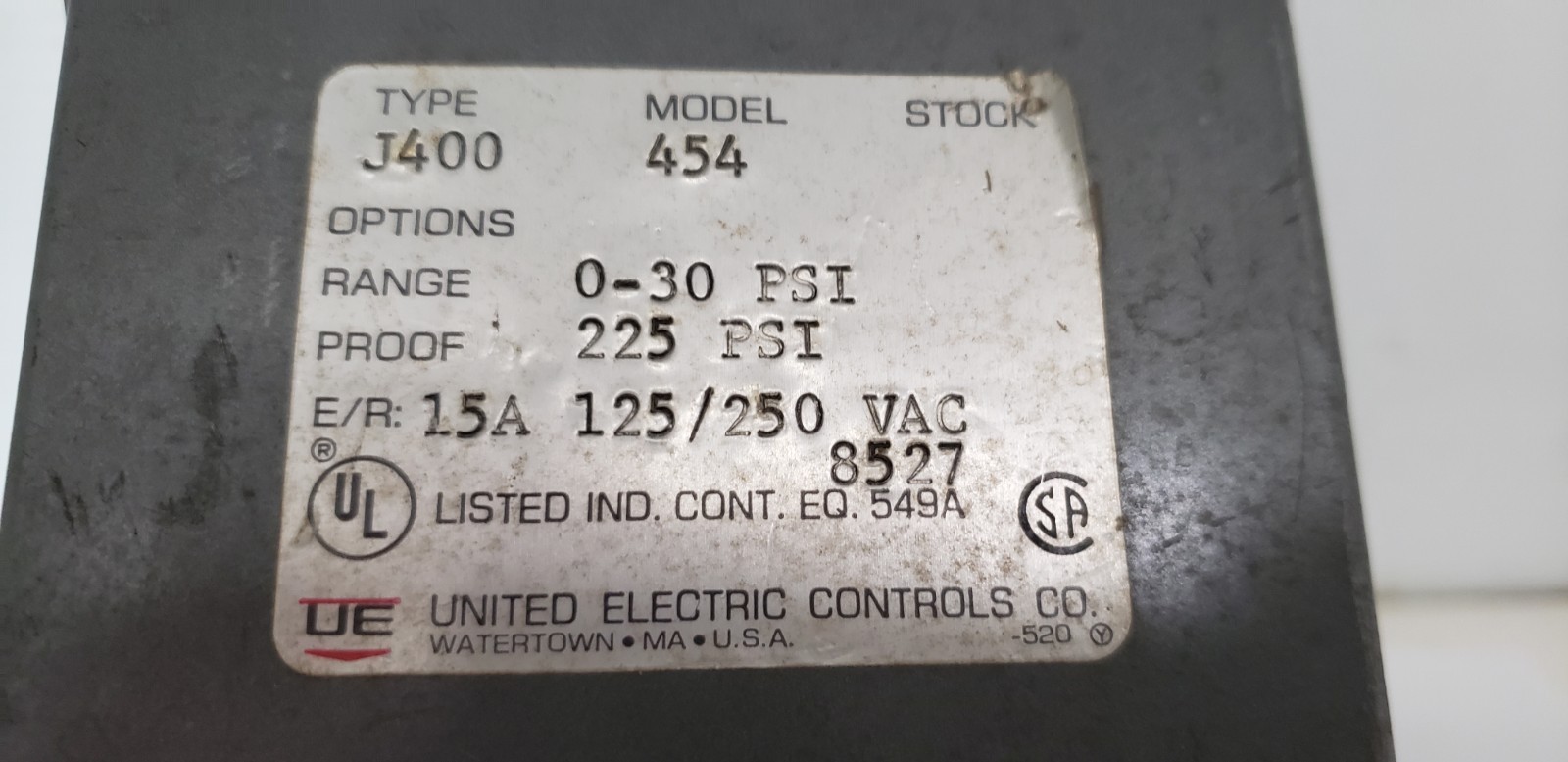UNITED ELECTRIC J400-454 PRESSURE SWITCH, RANGE 0-30 PSI, 125/250 VAC, 15A, NNB