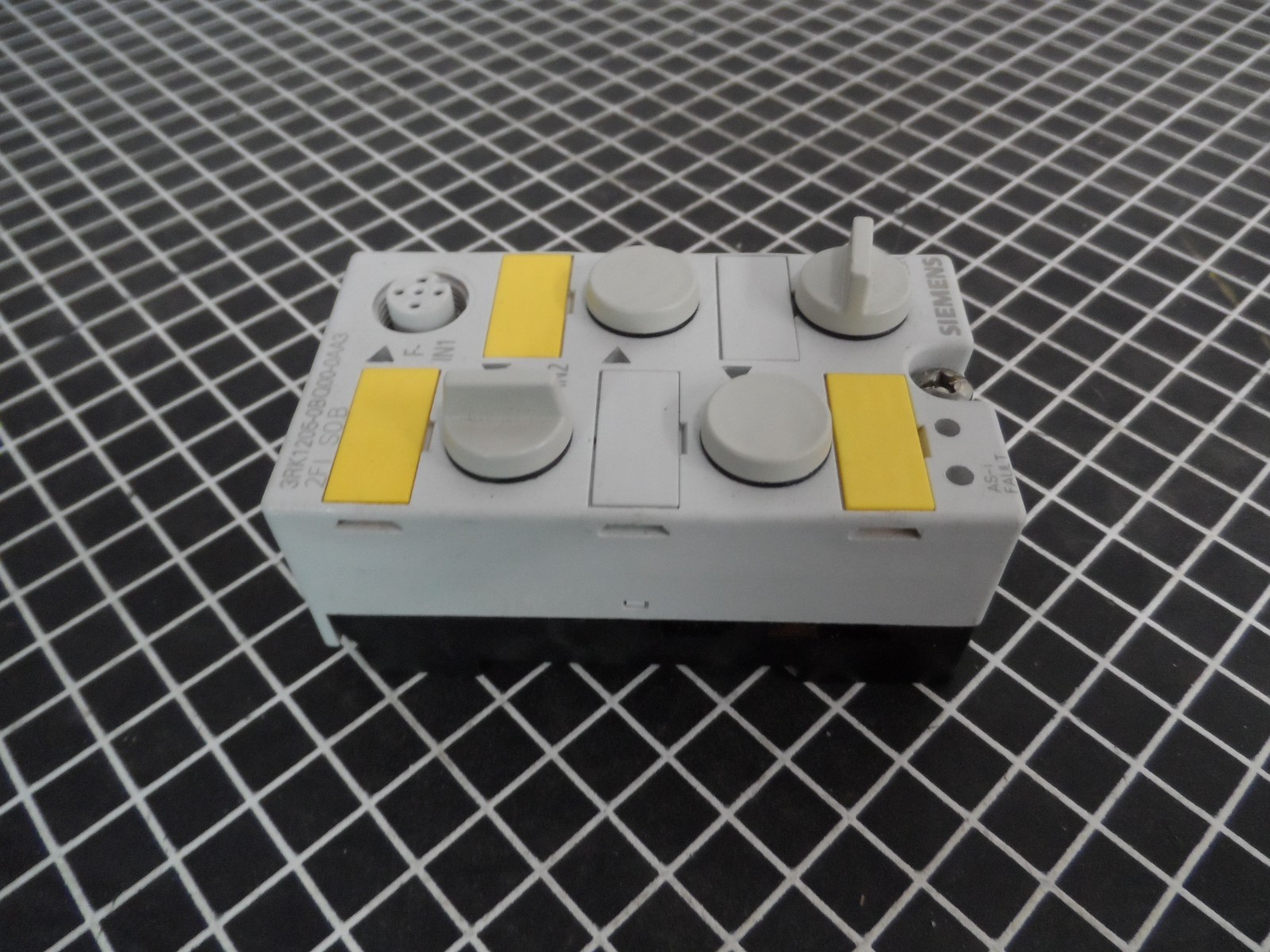 Siemens 3RK1205-0BQ00-0AA3 Safety Control Module, 2 Input (26476)
