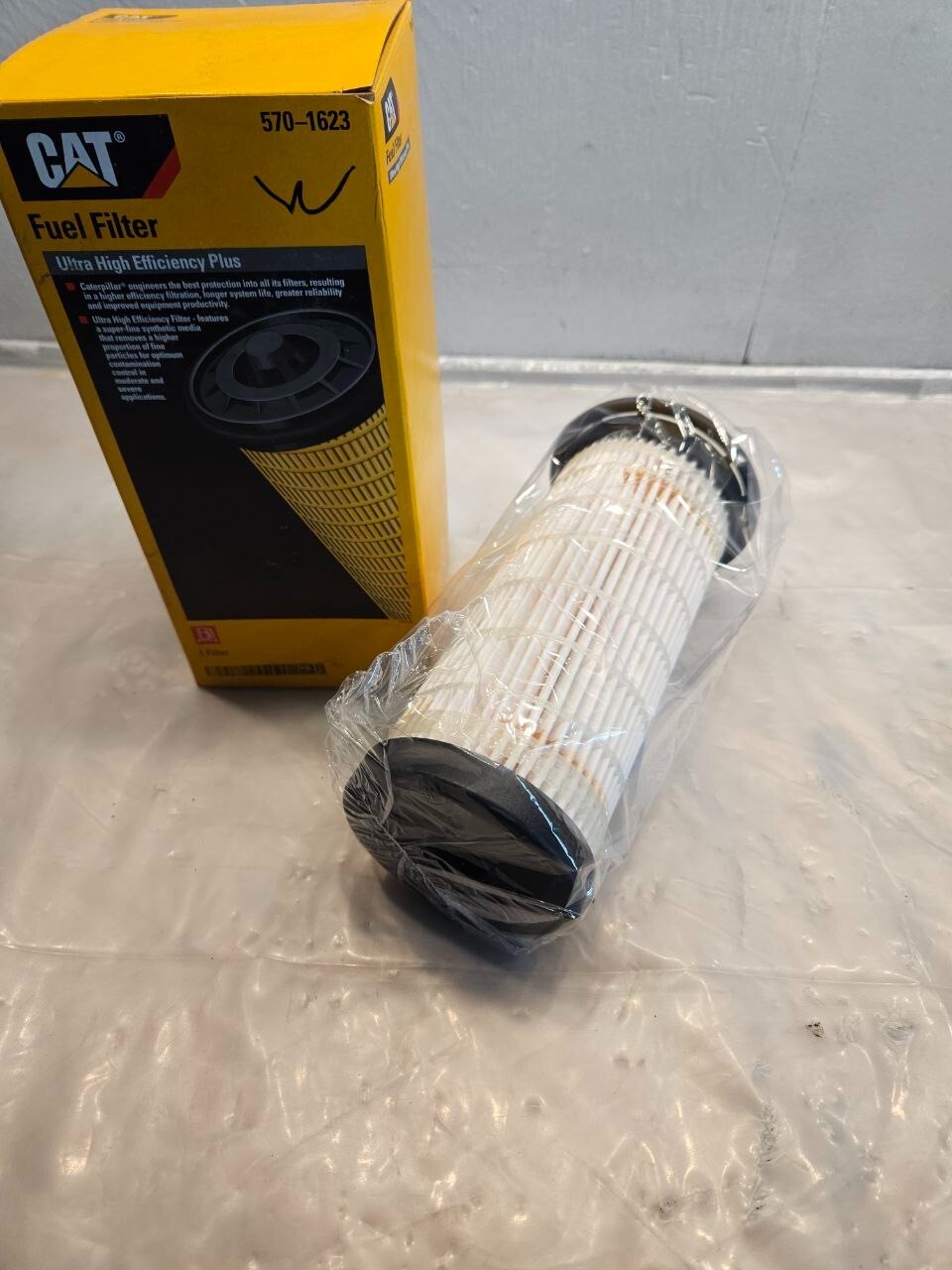 NEW CAT CATERPILLAR 570-1623 ULTRA HIGH EFFICIENCY PLUS FUEL FILTER OEM