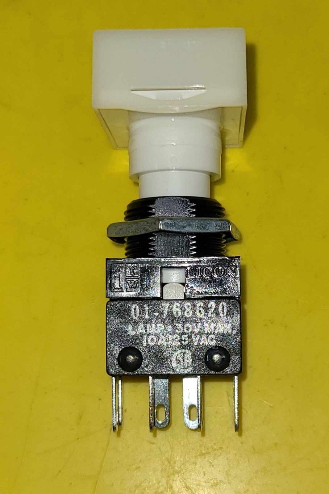 ITW 01-768620 Licon Switch, Closed