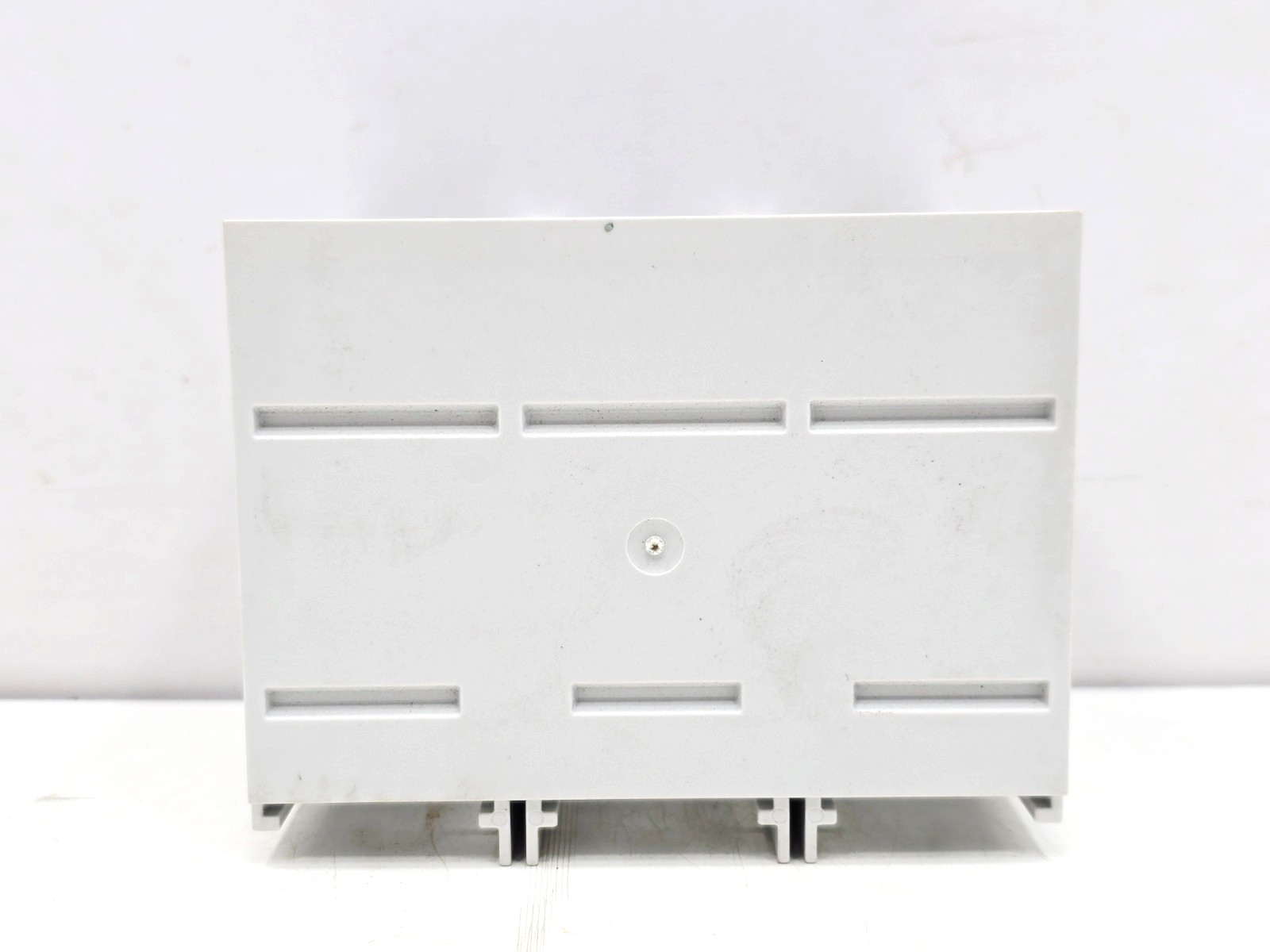 NZM2-XKSA EATON MOLDED CASE CIRCUIT BREAKER ACCESSORY BOX