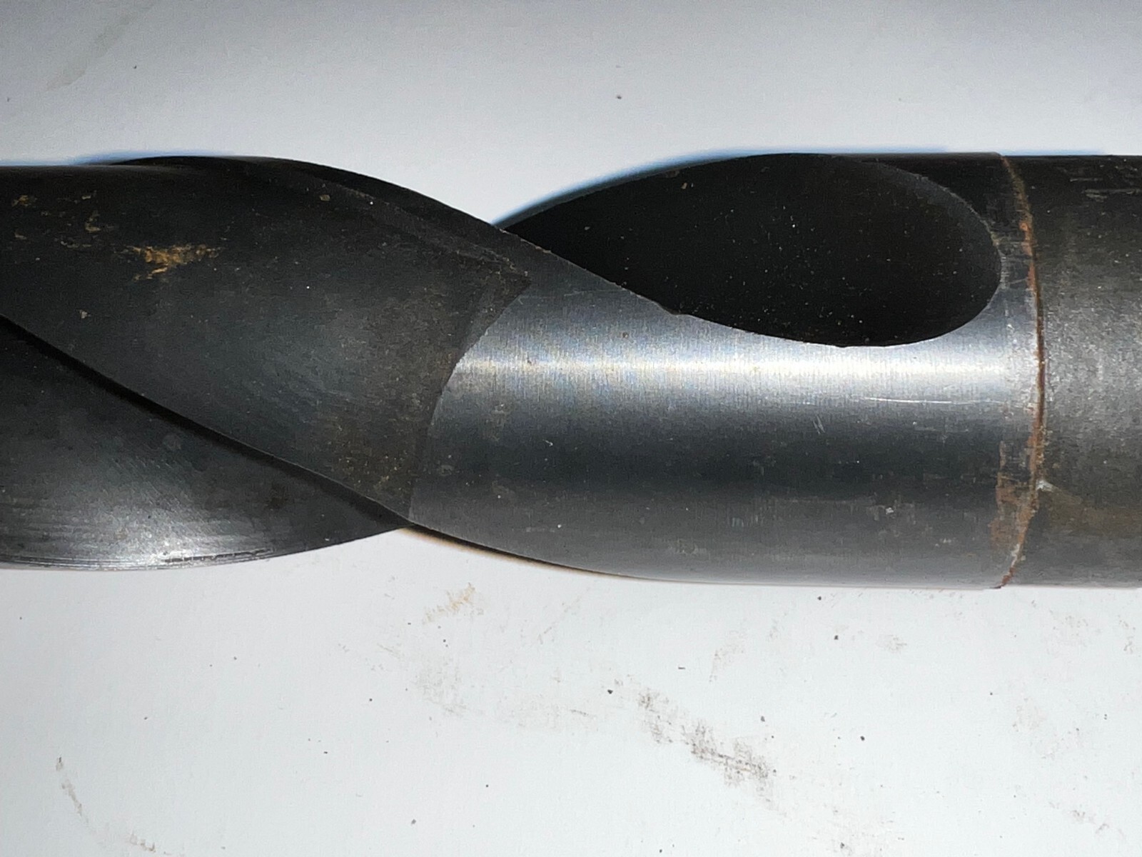 CLEVELAND MORSE TAPER SHANK DRILL BIT MT4 1-15/32″ CUT 9-3/4″ LOC 15-1/4″ OAL