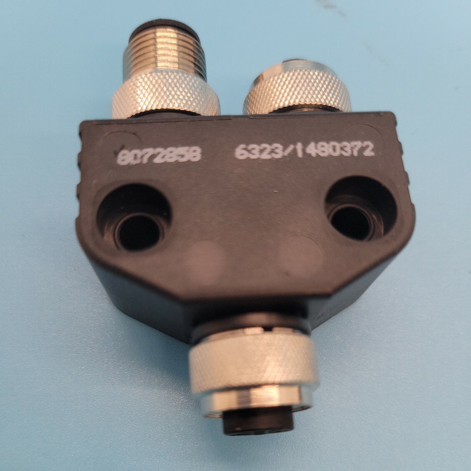 BECKHOFF ZS1052-2600, Plug Y splitter CANopen/DeviceNet, IP 67,