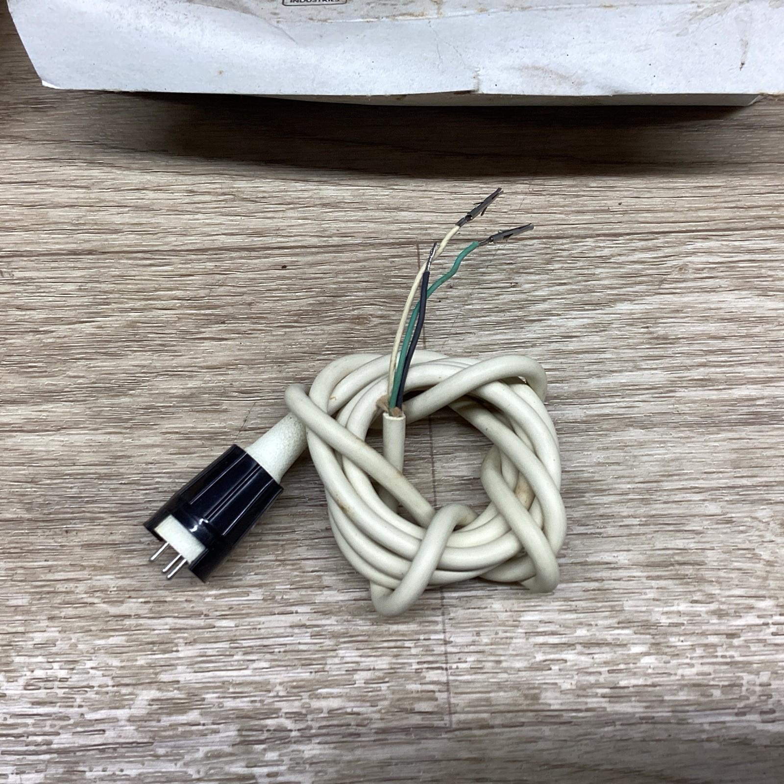 NOS WELLER THE COOPER GROUP SOLDERING WIRE PLUG #819PT151*CO