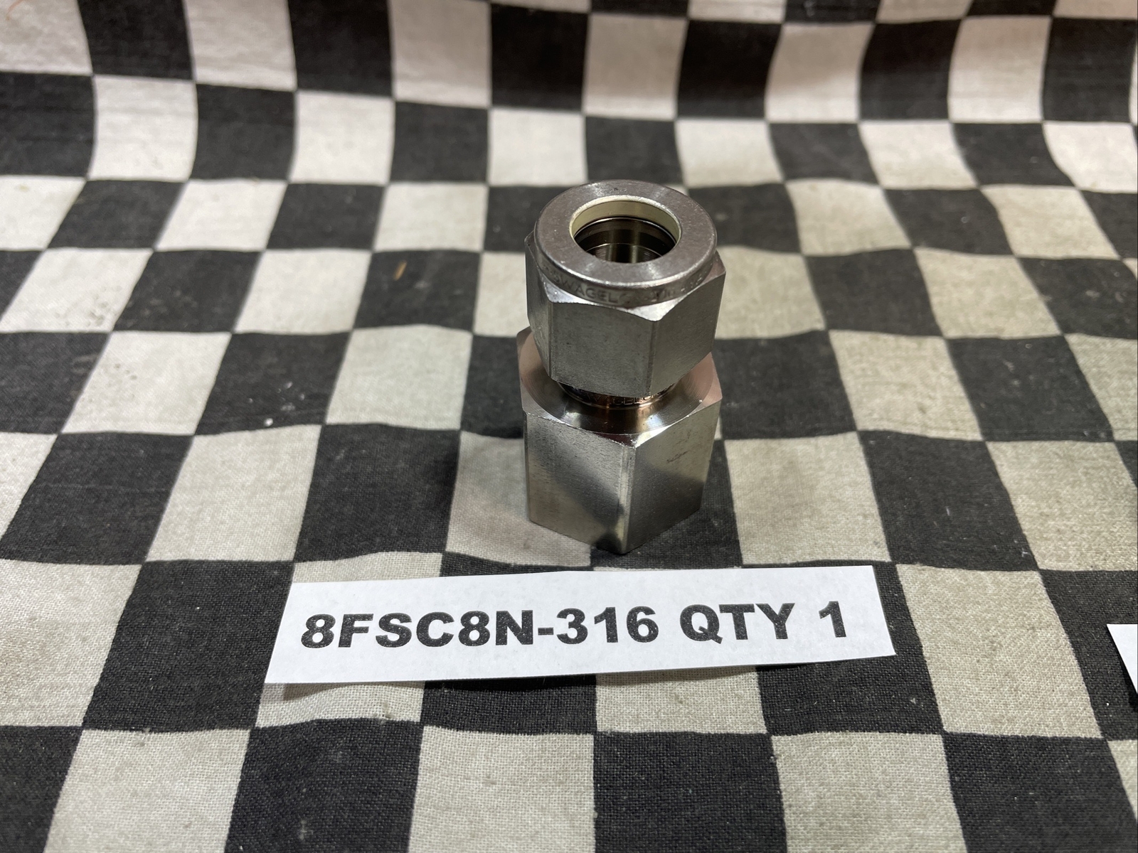PARKER 8FSC6N-316 , 8FSC8N-316 , FEMALE ADAPTER, LOT OF 4, SHIPSAMEDAY#1639F27