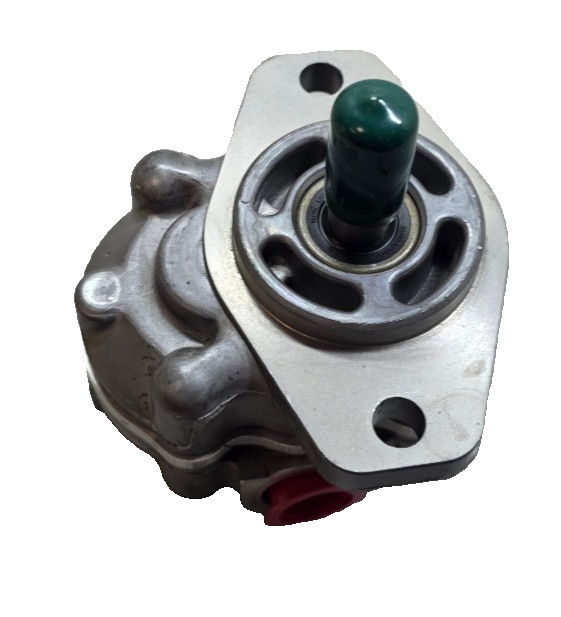Parker 656506 Hydraulic Gear Pump 2.6GPM 7/8-14 UNF-2B SAE, 2500RPM, 1/2″ Shaft