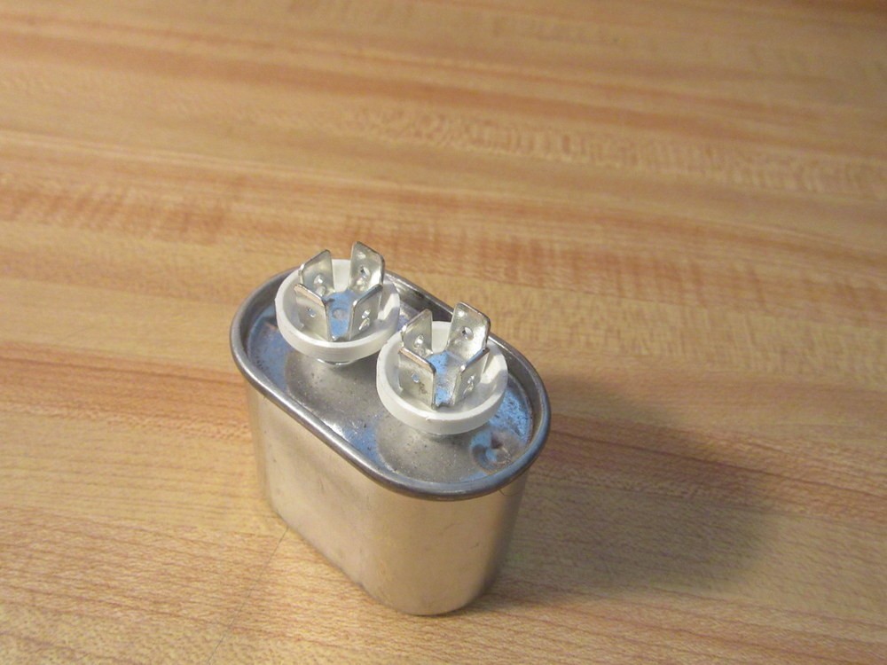 Aerovox Z50P3703M Capacitor 5M001