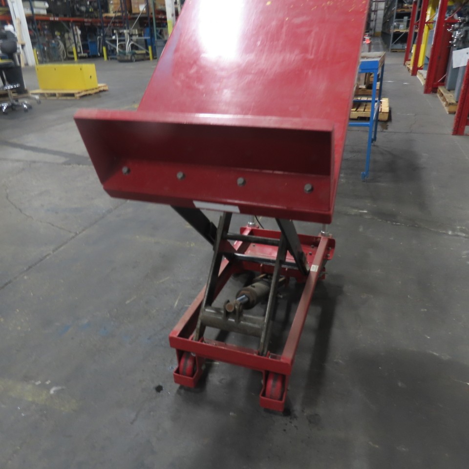 Uline 32″ x 24″ Manual Foot Pump Tilting Lift Table 660LBS Capacity