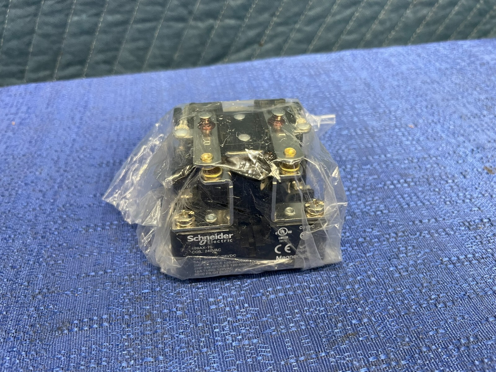Magnecraft / Schneider Electric 199AX-10 , Relay , 240VAC Coil – New