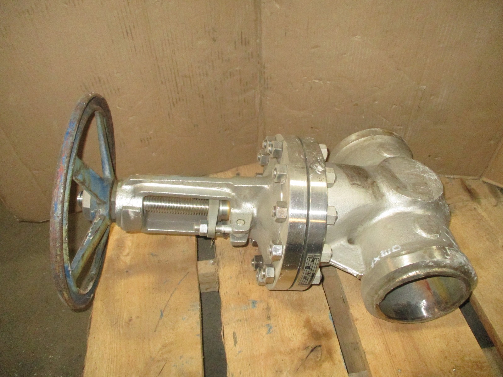 New Open Box WM Powell FIG 2467 Body Disk CF8M B16.34 CL.300 SS Valve 53423NADC