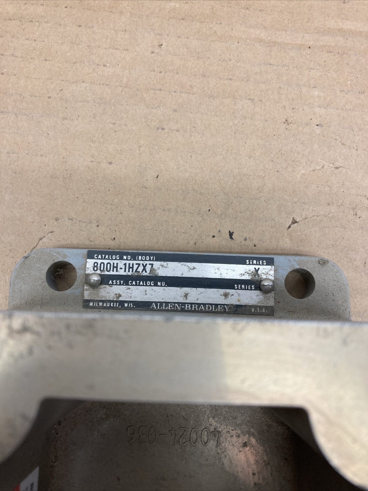 Allen-Bradley 800H-1HZX7 Heavy Duty Enclosure | U.S.A. SELLER | Used??