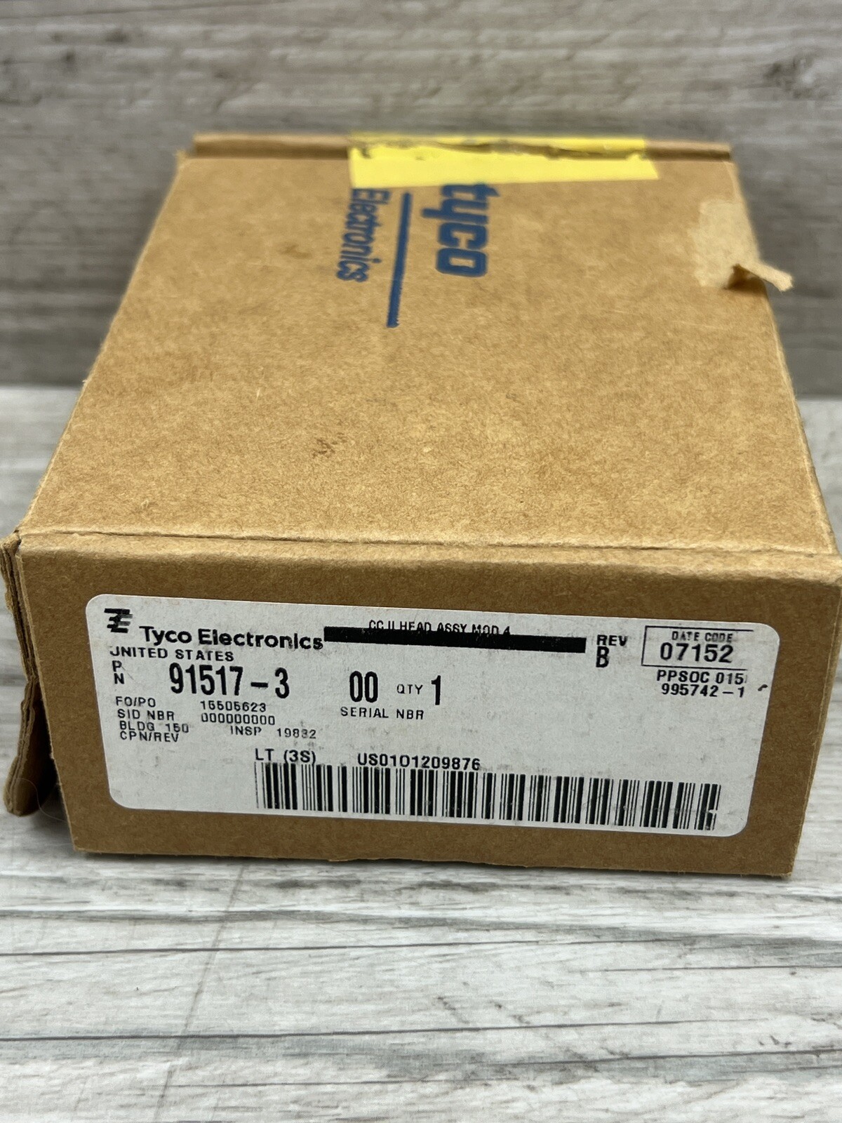 Tyco 91517-3 12 22,24 & 26 AWG, Die Set Crimp Tool Head Assembly New Old Stock