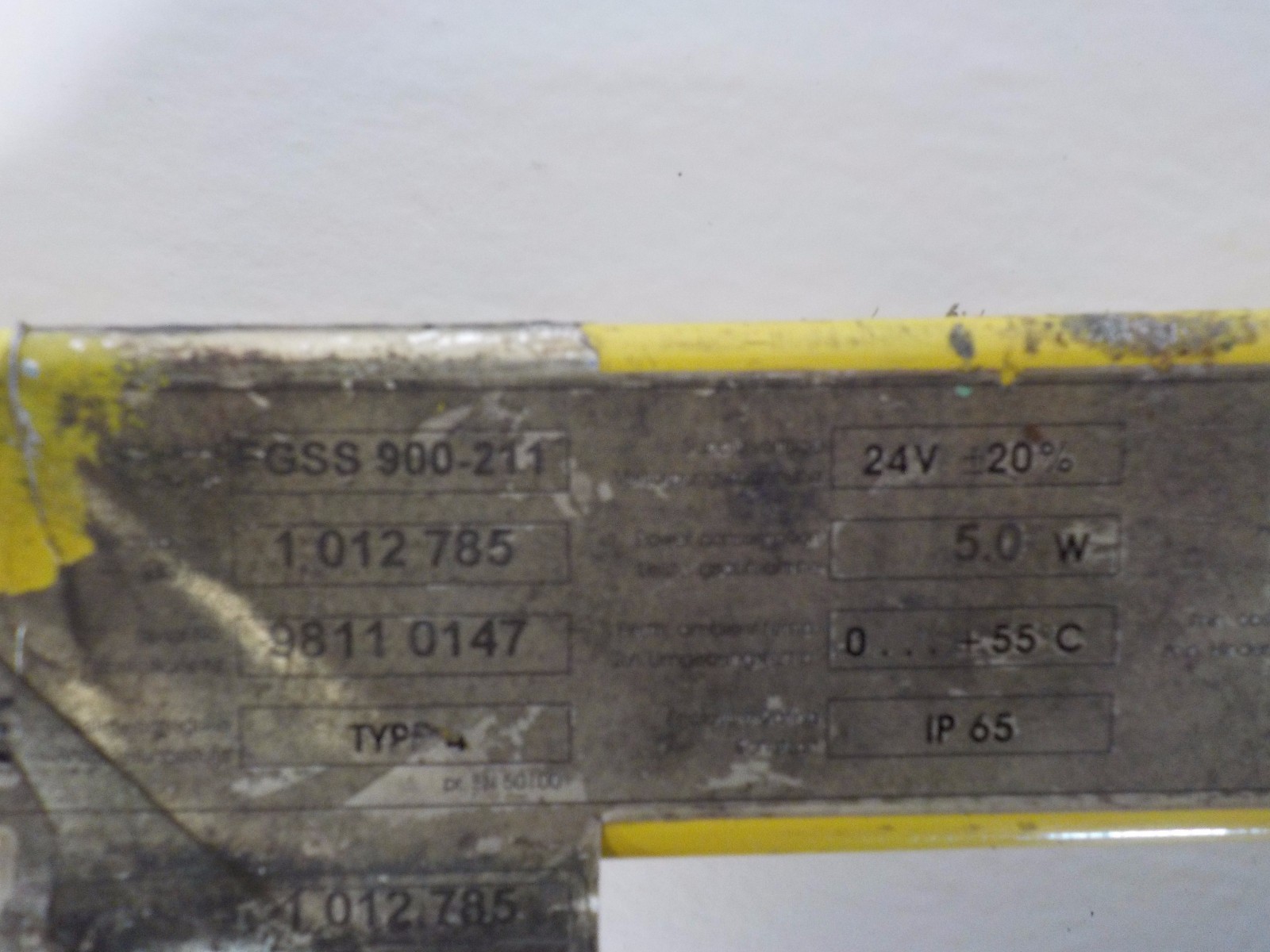 SICK FGSS900-211 USED SAFETY LIGHT CURTAIN TRANSMITTER FGSS900211