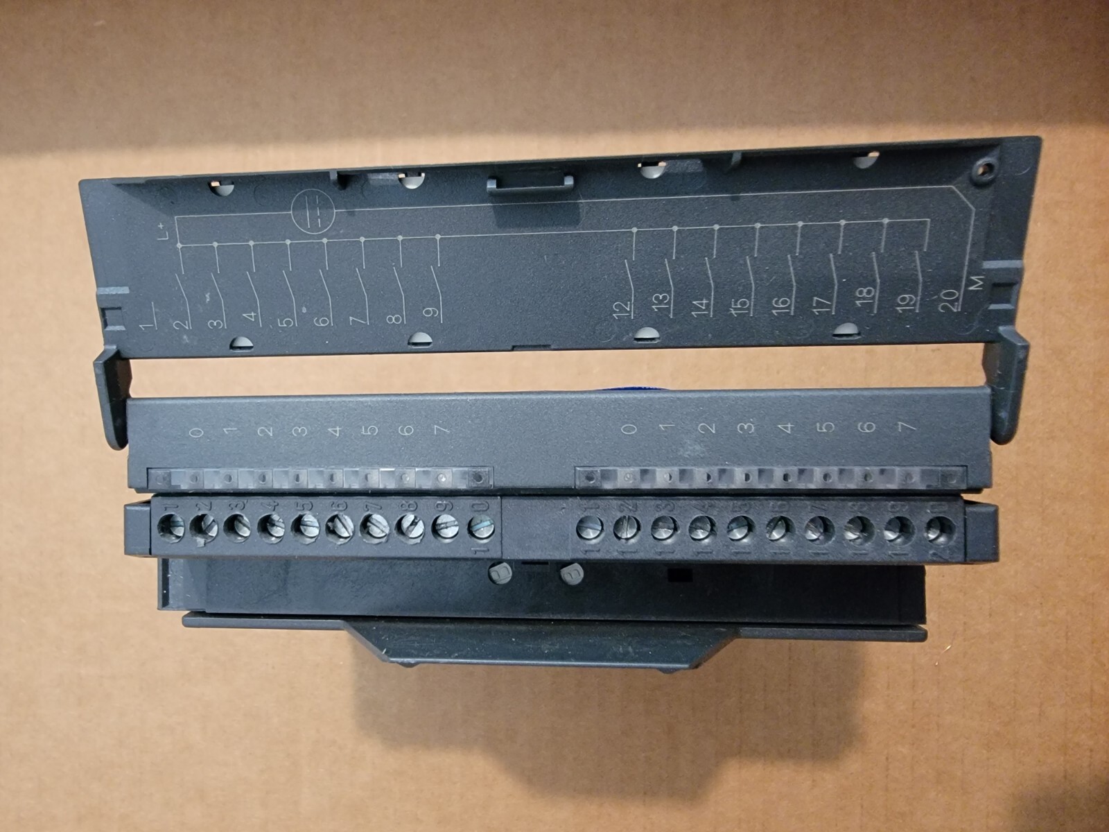 SIEMENS 6ES7 321-1BH02-0AA0 SIMATIC S7 INPUT MODULE – Used – Item 13