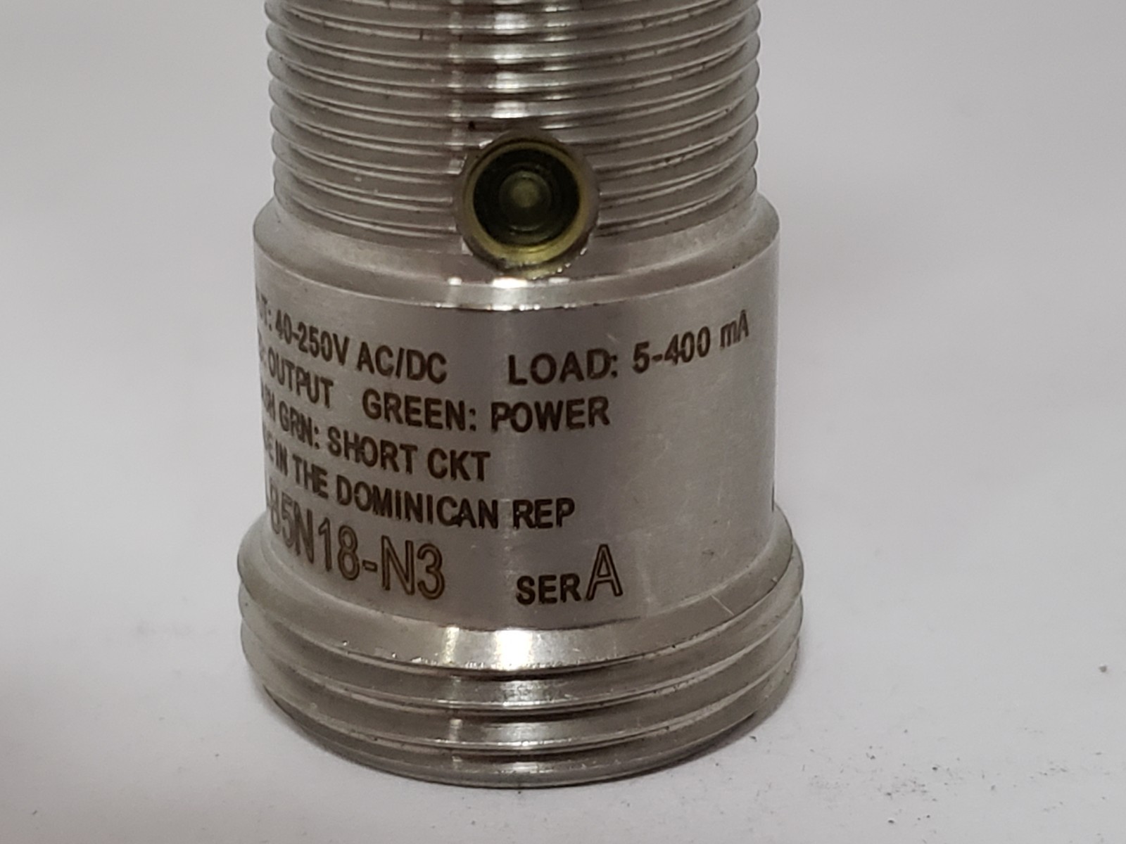 ALLEN BRADLEY 871TM-B5N18-N3 INDUCTIVE PROXIMITY SENSOR 40-250V AC/DC SERIES A