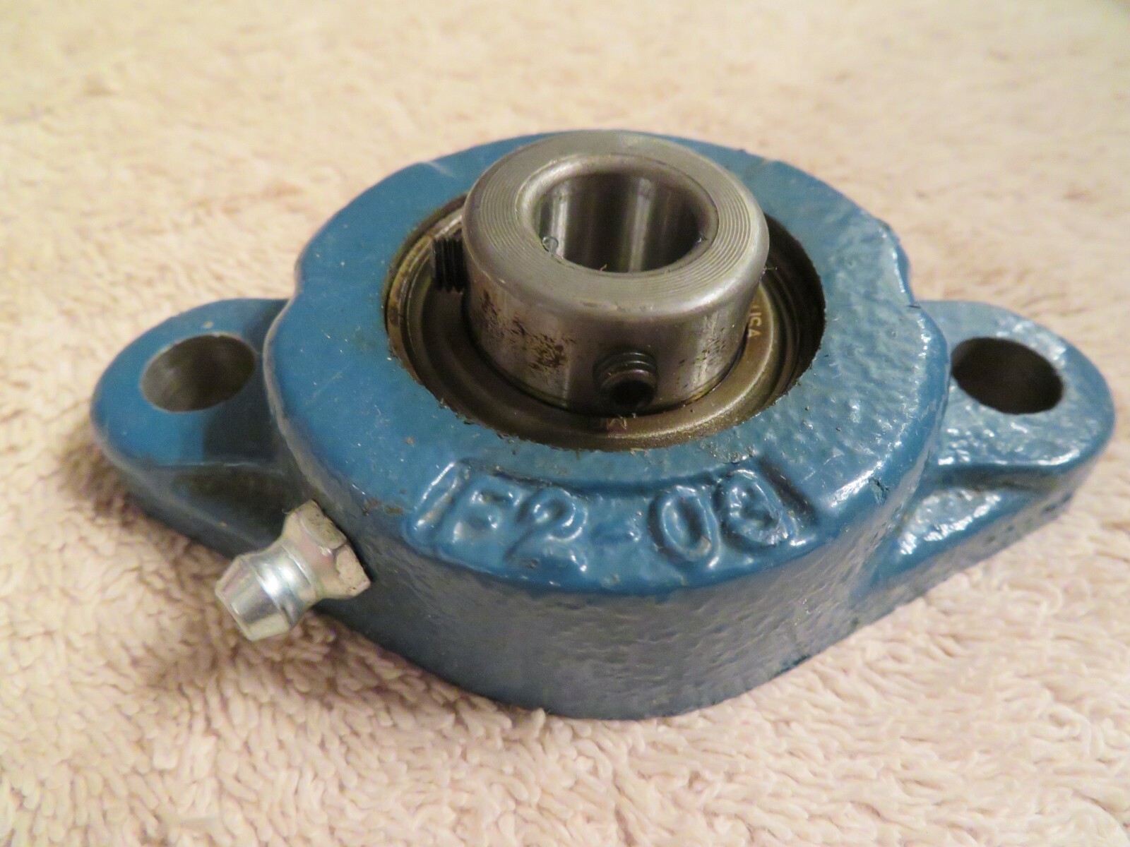 NEW MB FC2-25 1/2 PRECISION 2 BOLT FLANGE BEARING 1/2″ BORE “LOT OF 2” FC225-12