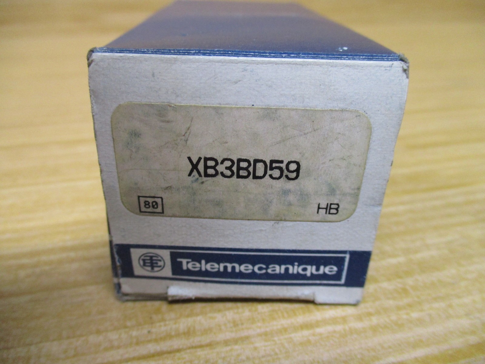 Telemecanique XB3BF59 Schneider Selector Switch