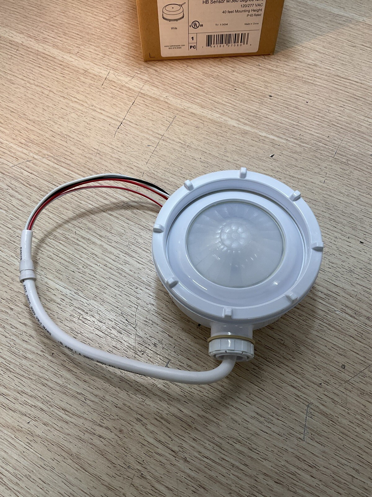 HB350W-L4 NEW 120/277V OCCUPANCY SENSOR WATT STOPPER/GAR140