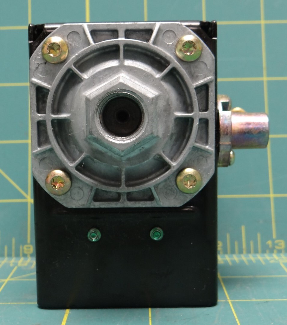 CAT Switch-Press P/N 157-0229, NSN: 5930-01-573-2119, D02M04Y09P4723