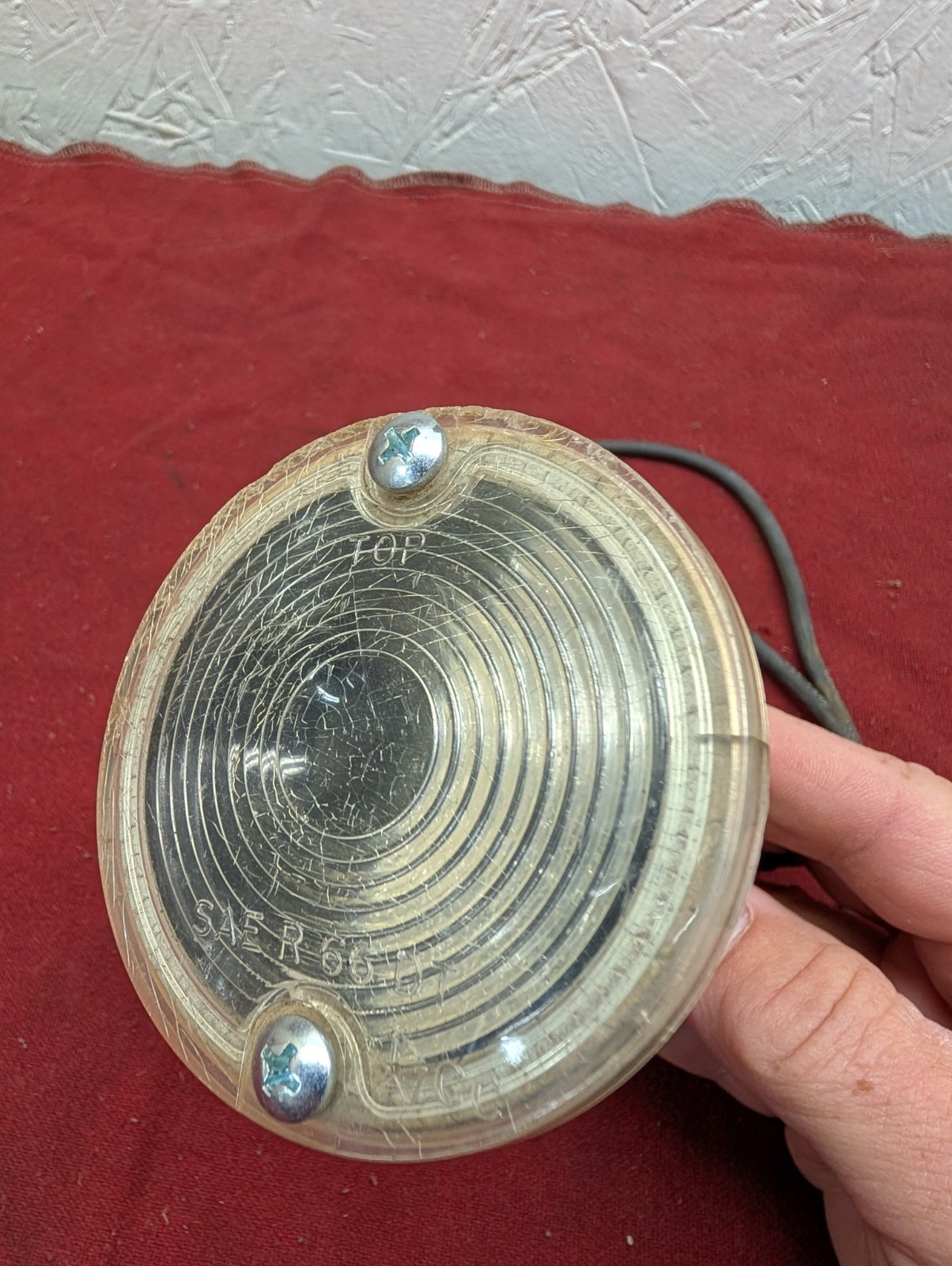 vintage Chrysler 2510813 SAE-R-66-DT CLEAR ROUND REVERSE LIGHT used OEM mopar