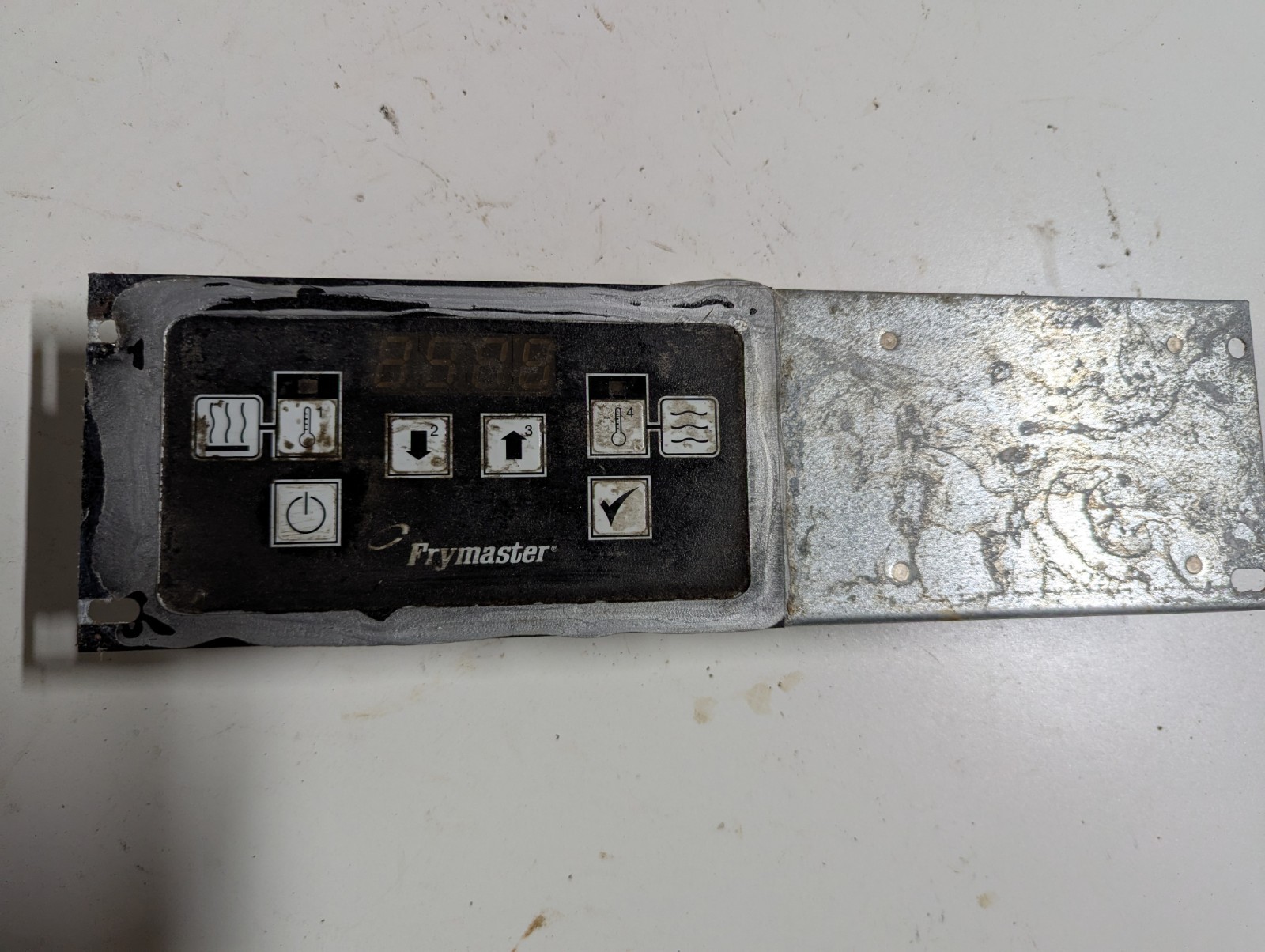 HP0606AA Frymaster Controller Parts Only.