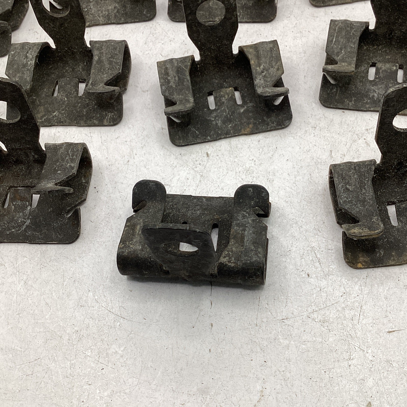 CADDY BEAM FLANGE CLIPS 4H24 (LOT OF 20)