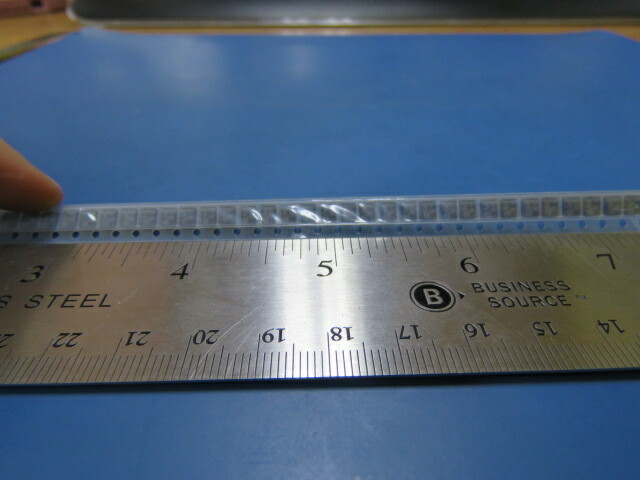 VISHAY 293D105X9035B2T Qty of 1380 per Lot Cap Tant Solid 1uF 35V B CASE 10% (3