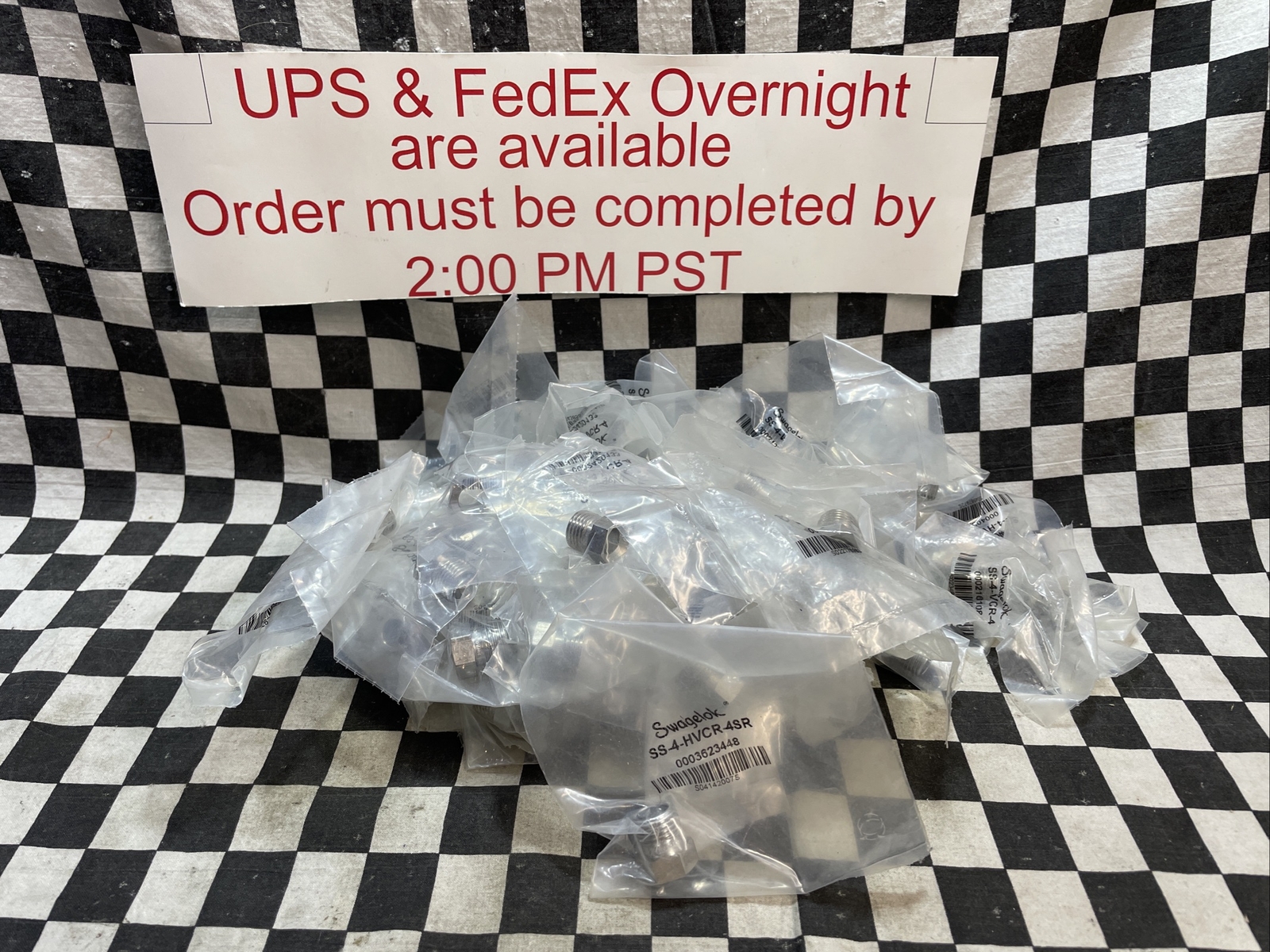 SWAGELOK SS-4-HVCR-4SR SS4HVCR4SR Male Nut 1/4″ VCR LOT OF 22 SHIPSAMEDY#1612V11