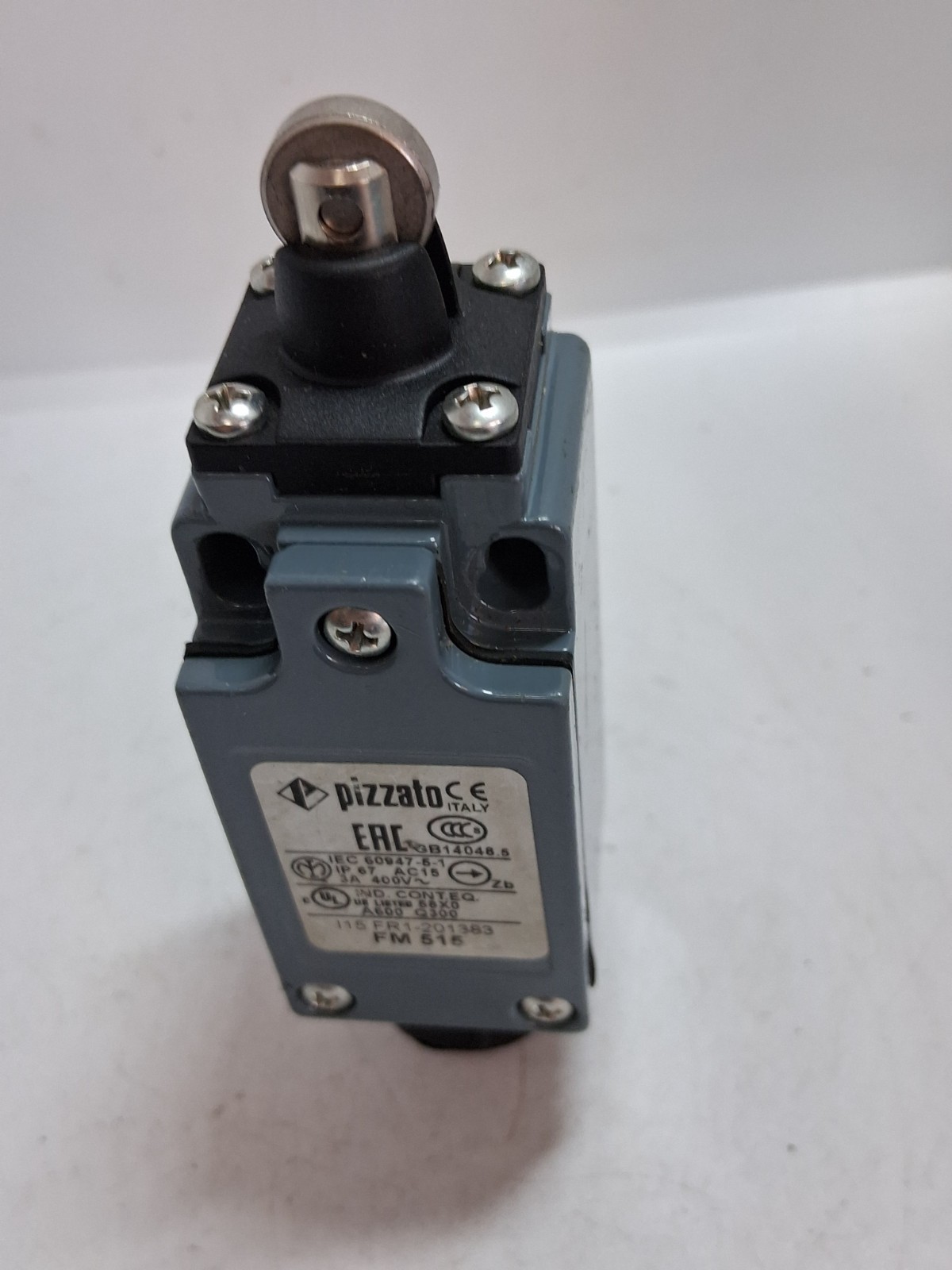 PIZZATO FM515 POSITION SWITCH ROLLER PISTON PLUNGER 1NO/1NC SNAP ACTION NNB