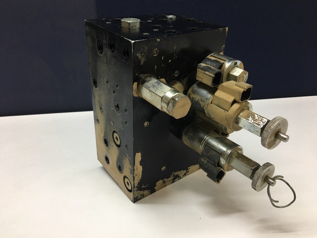 Hydraulic Manifold Assembly HF 38844-07 Womack Machine Supply Aluminum Alloy