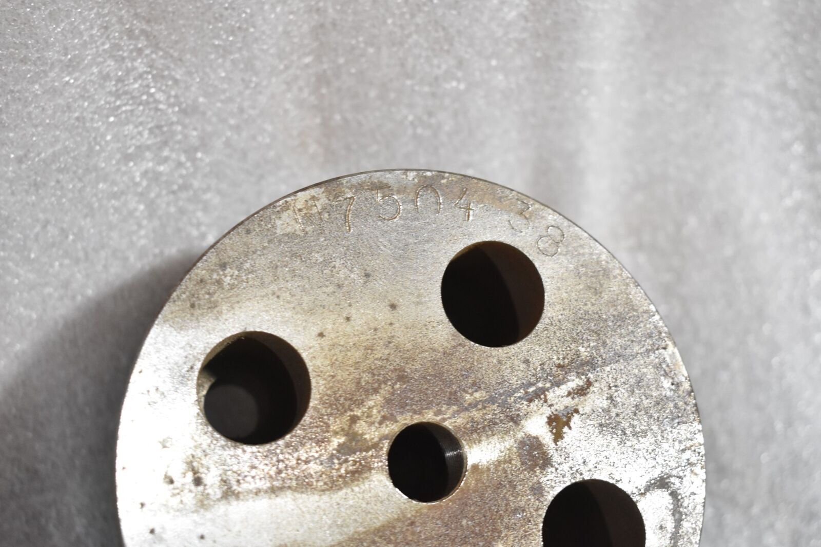 WWL BDW 000127-42-01-1, N7504 38, 4-7/16″, 4 HOLE, .57″ CENTER THREAD
