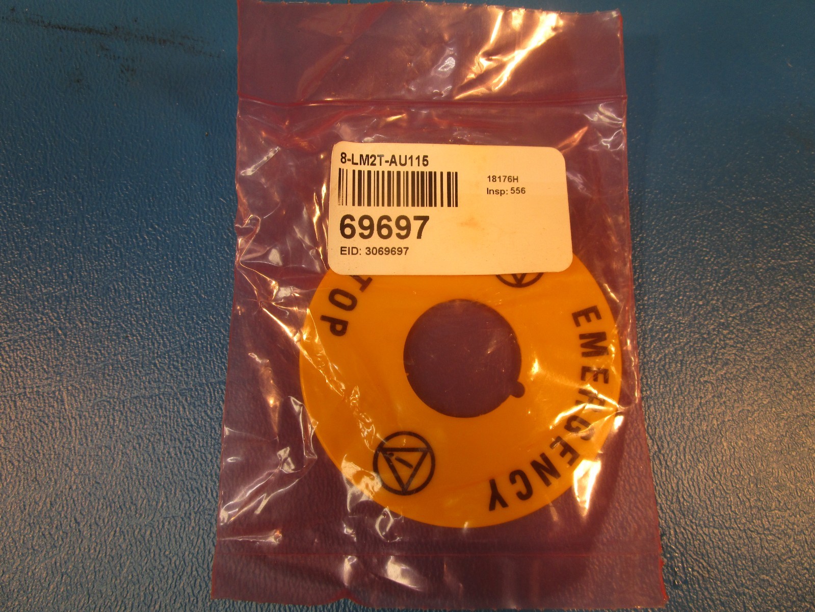 Banner 8-LM2T-B6644, 69691 Emergency Stop Push Red Button, 40mm