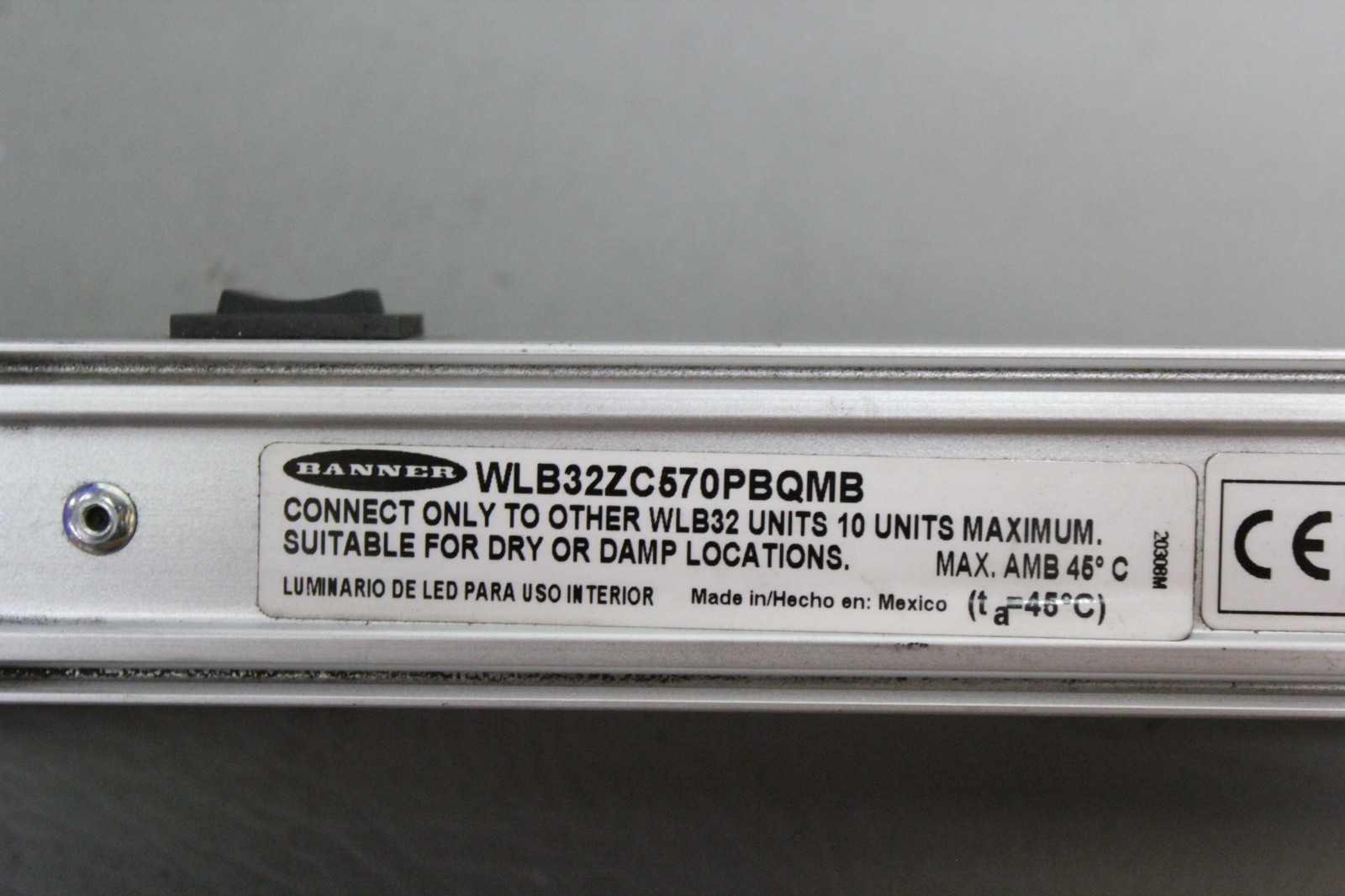 BANNER LED WORKSTATION LIGHT WITH POWER SUPPLY WLB32ZC570PBQMB