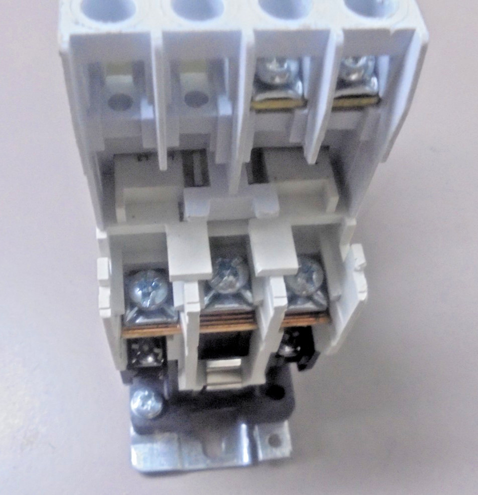 Eaton AN19BN0 Motor Control Starter / C440 Relay / C320KGTW Auxillary Contact