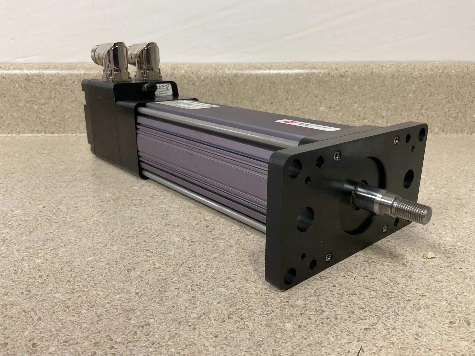 Exlar TLM30-0601-IFM-3B8-10-RB NEW