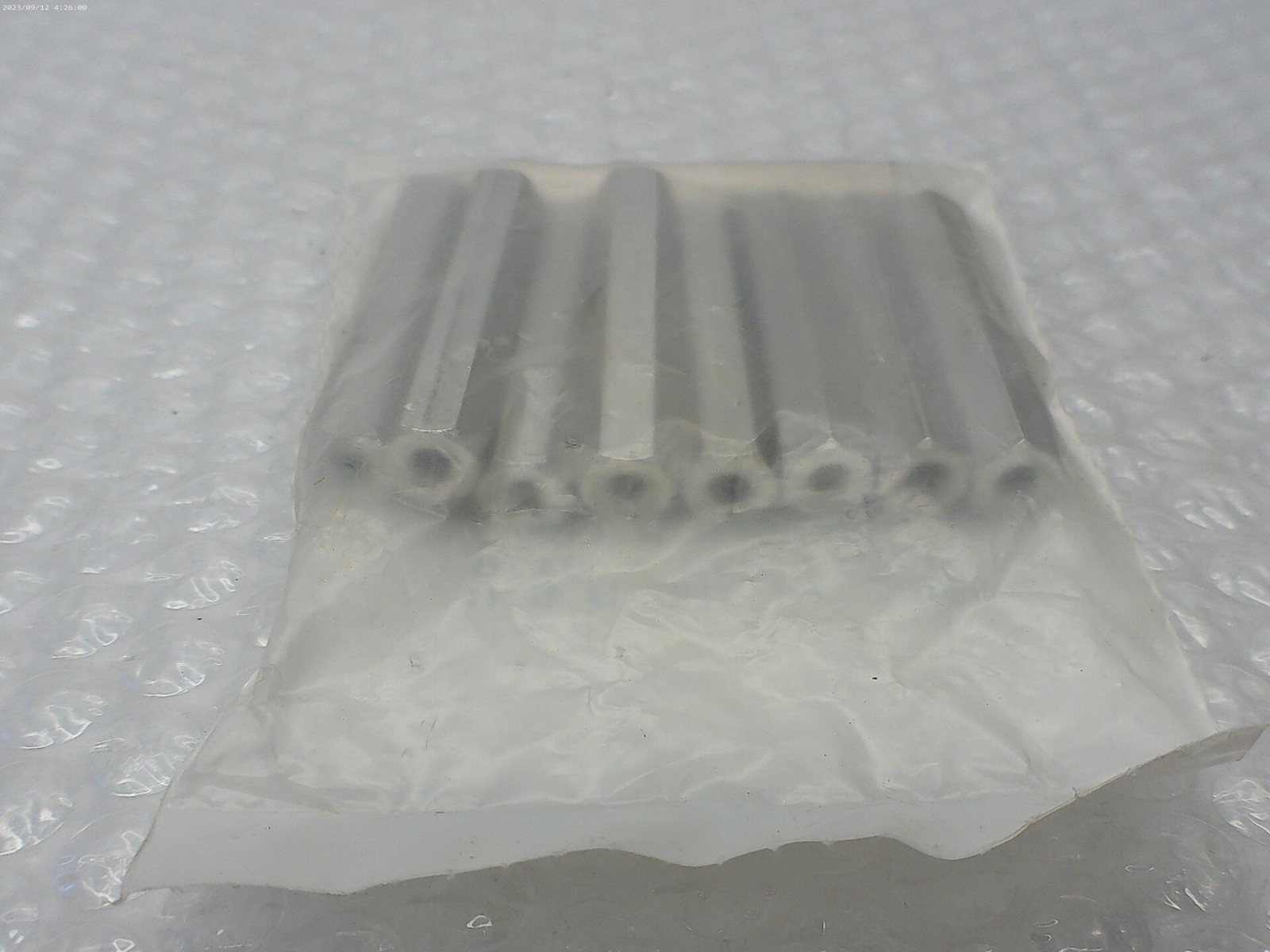 WJ ROBERTS 10F200H37AP STANDOFF F/F PKG OF 9 NSMP
