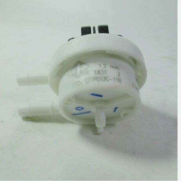 1Pcs New For ODE HK AB32-S21P012C-11R Flowmeter Flow Sensor