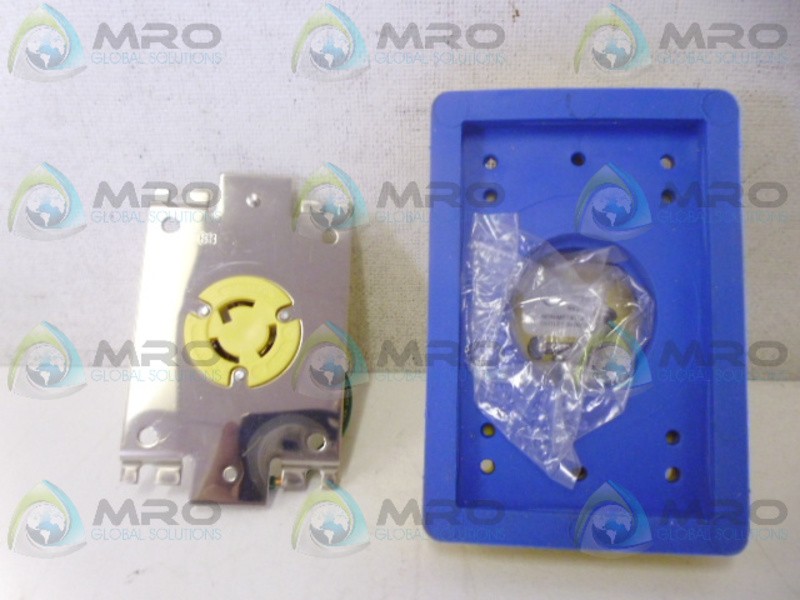 ERICSON 2715FS20 FLIP SEAL COVER W/ RECEPTACLE NSMP