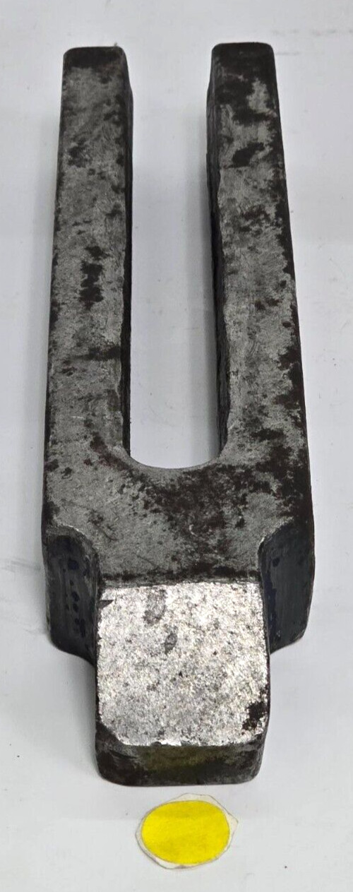 UNBRANDED U-CLAMP; OAL 9-7/8″; W: 2-3/8″; H: 1-5/8″; SLOT DEPTH 7-1/4″