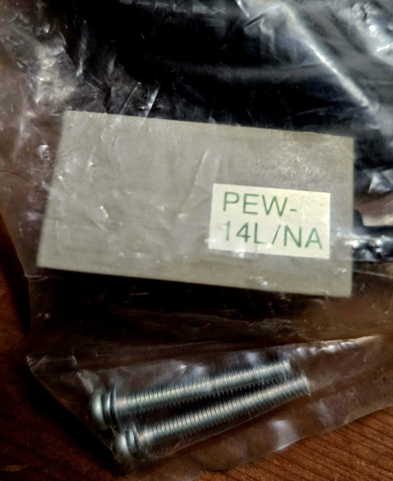 NEW OLD STOCK! FUJI ELECTRIC PROXIMITY SWITCH PEW-14L/N