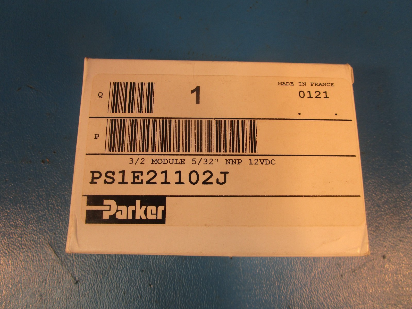 Parker PS1E21102J, VALVE, ELECTRO-PNEUMATIC INTERFACE, 3/2, 5/32″ NNP, 12 VDC