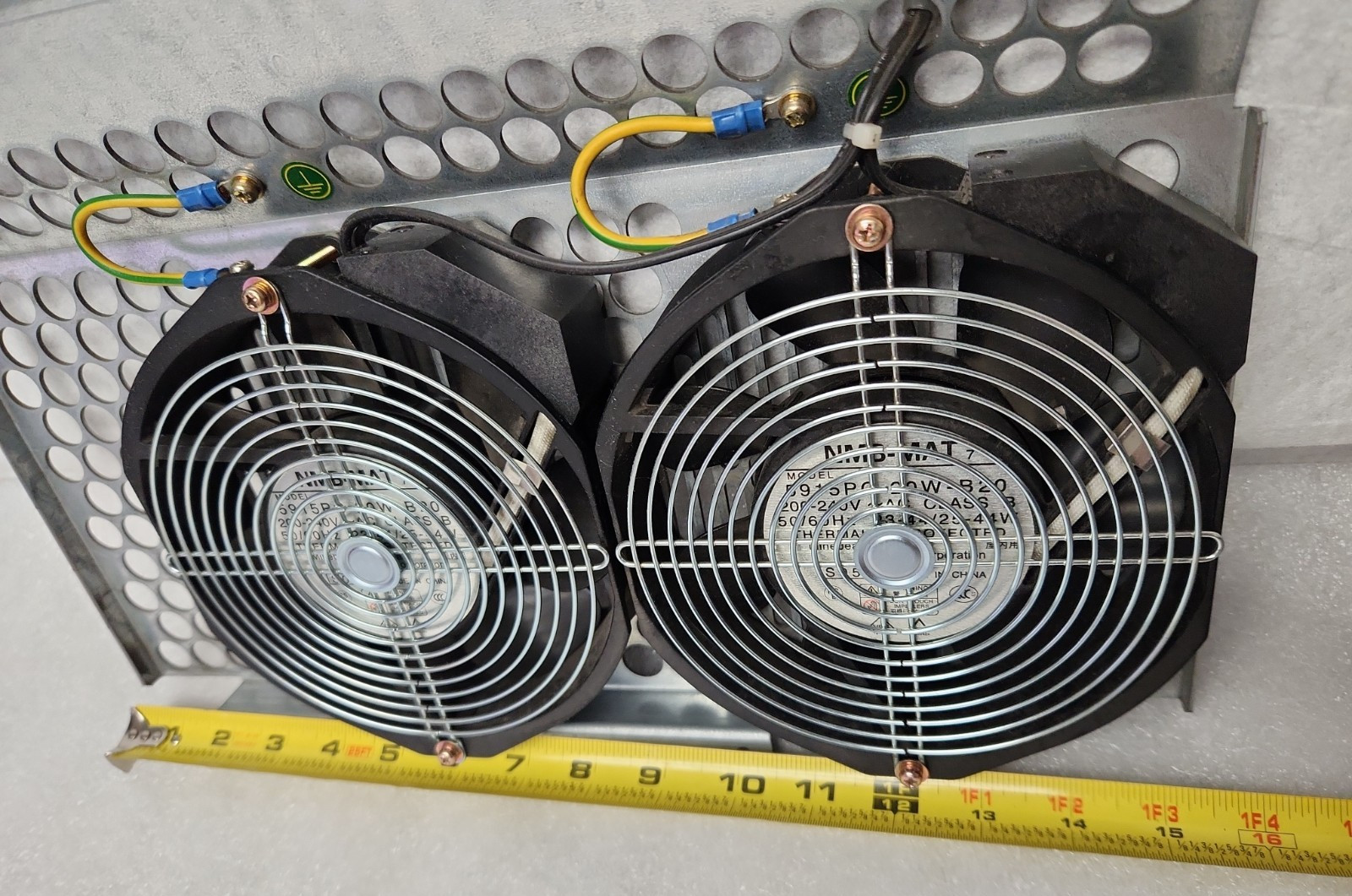 Fanuc A04B-0815-D367 Supply Fan Unit w/ 2 Minebea 5915PC-20W-B20 Fans 200-240V